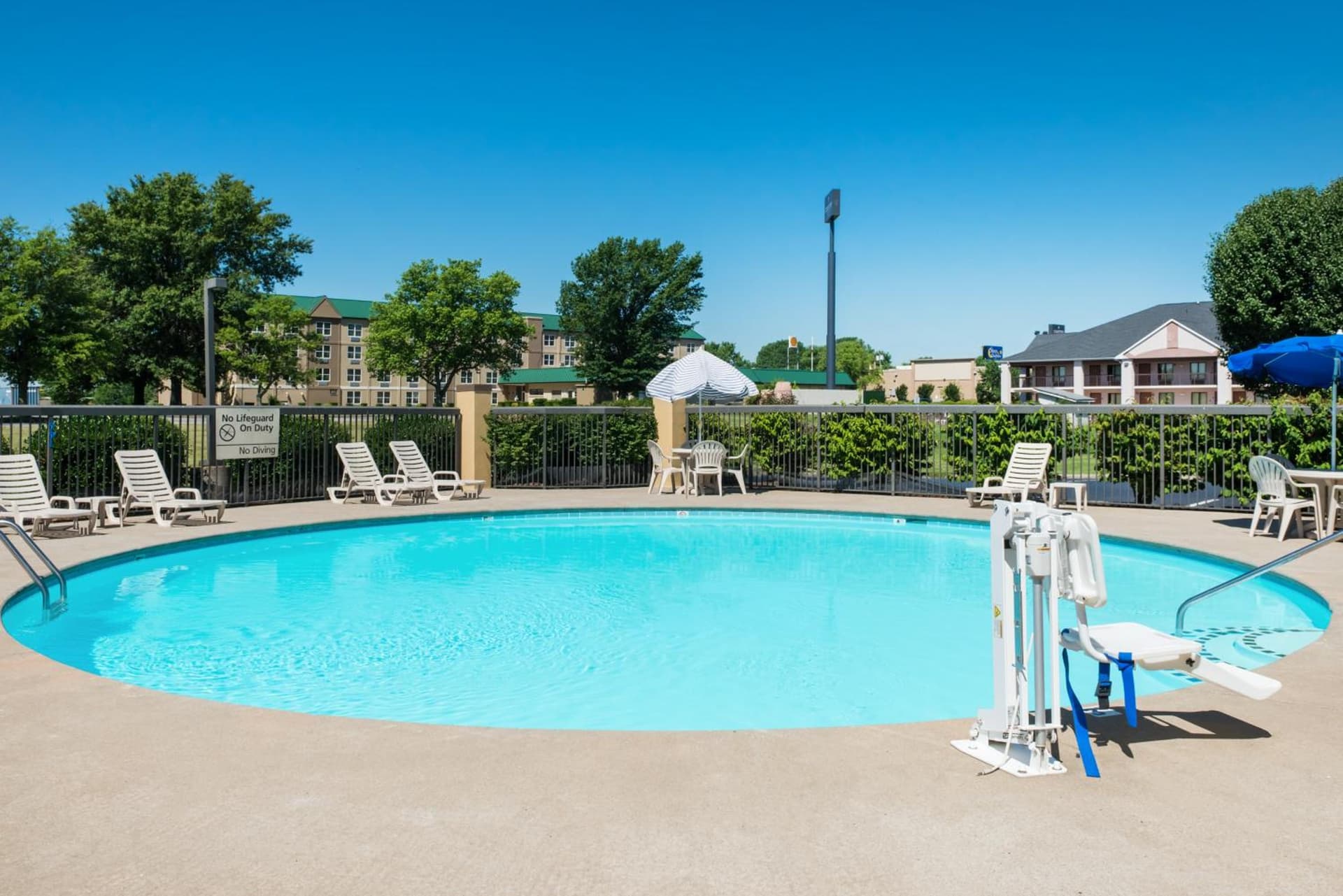 Baymont by Wyndham Clarksville Northeast gallery photo in Clarksville, TN — image 24