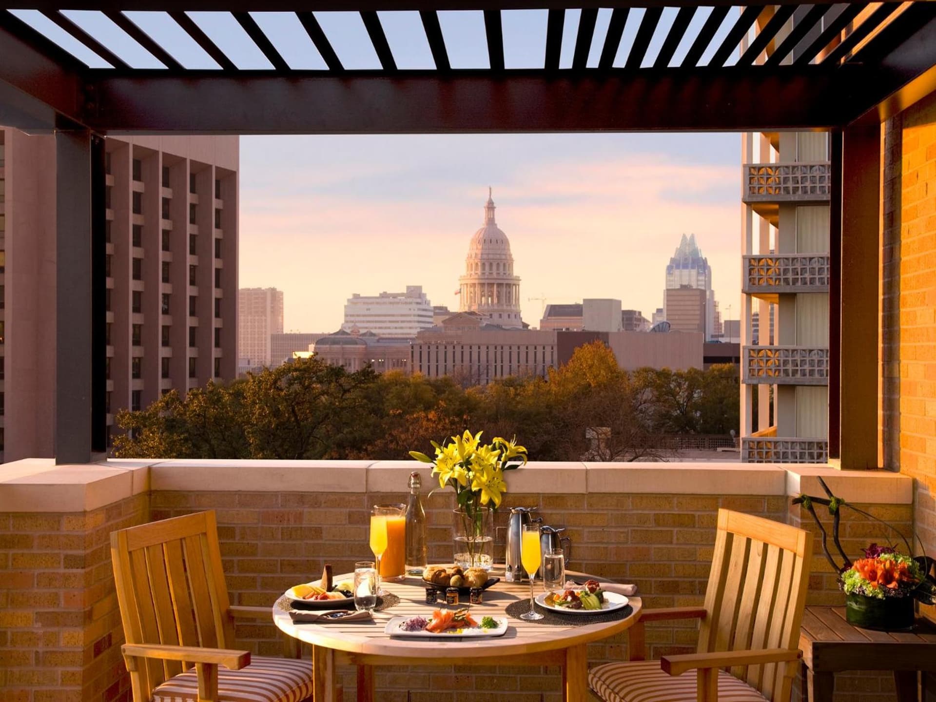 AT&T Hotel & Conference Center interior in Austin, TX — gallery photo 2
