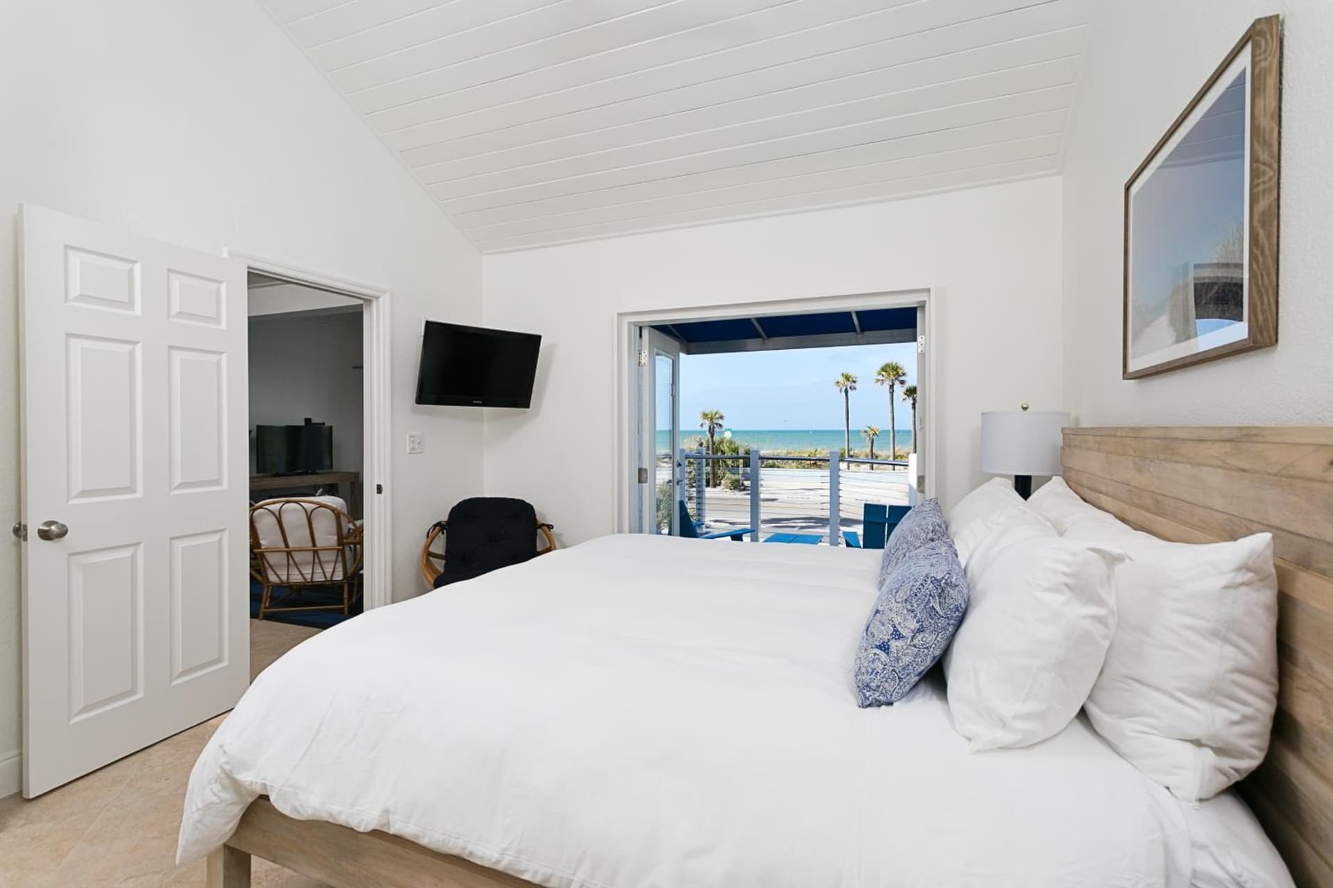 Inn on the Beach gallery photo in St Pete Beach, FL — image 55