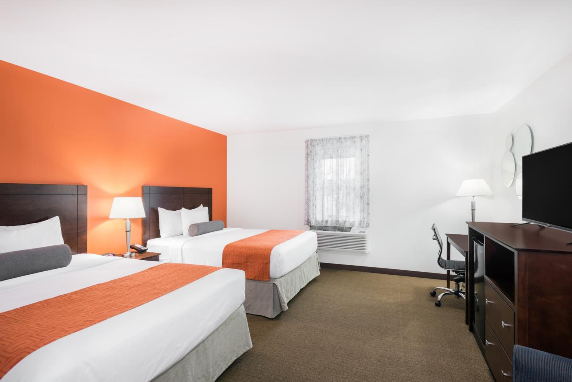 Howard Johnson by Wyndham Quincy/ Boston gallery photo in Quincy, MA — image 25