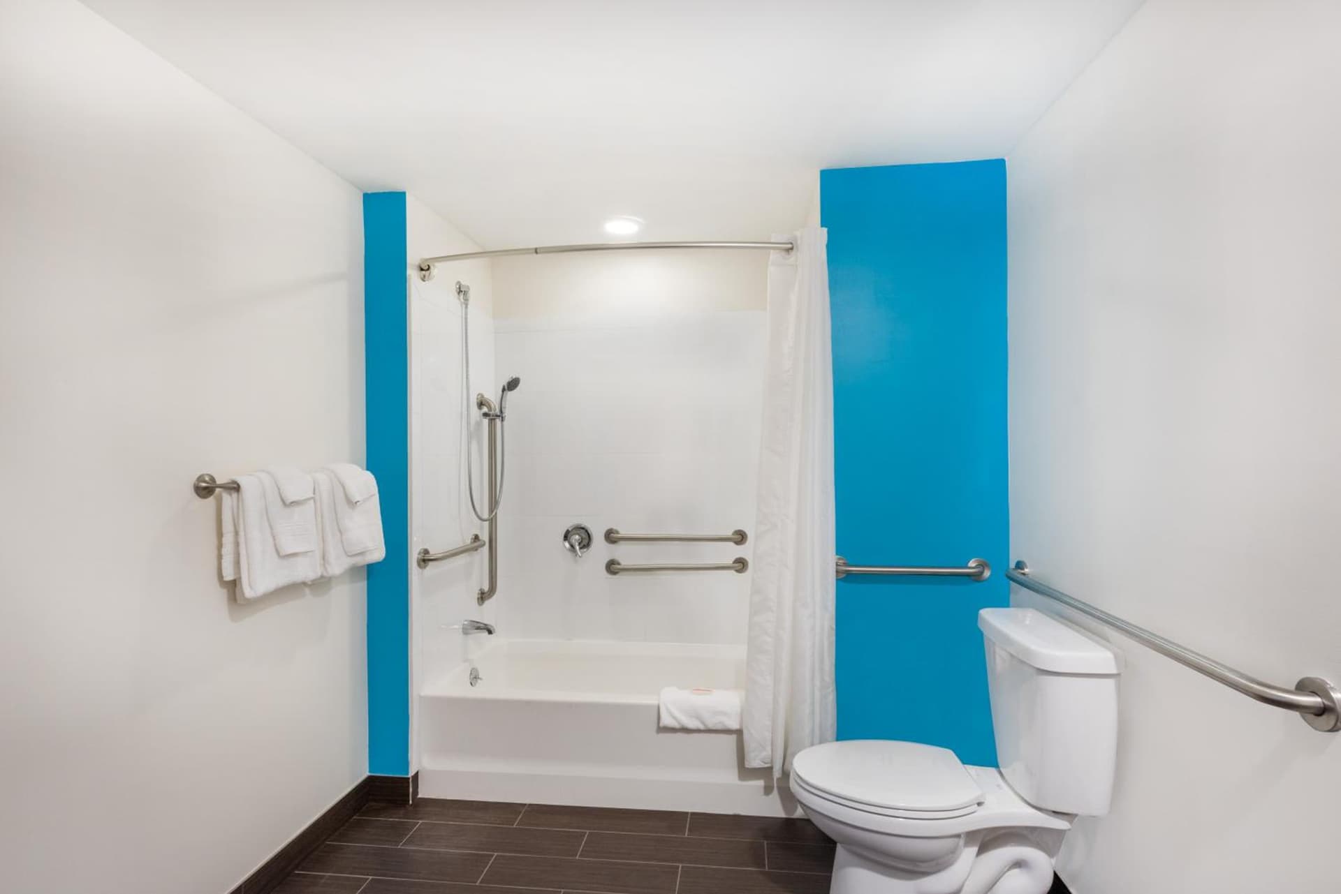 Howard Johnson by Wyndham Quincy/ Boston gallery photo in Quincy, MA — image 5