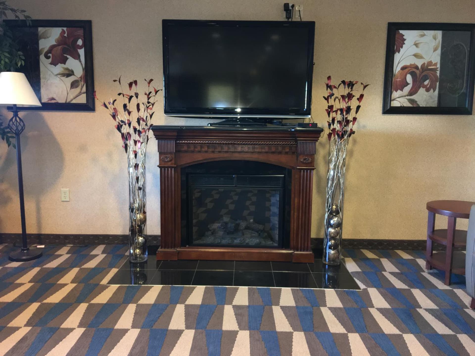 Microtel Inn & Suites by Wyndham Indianapolis Airport gallery photo in Indianapolis, IN — image 37