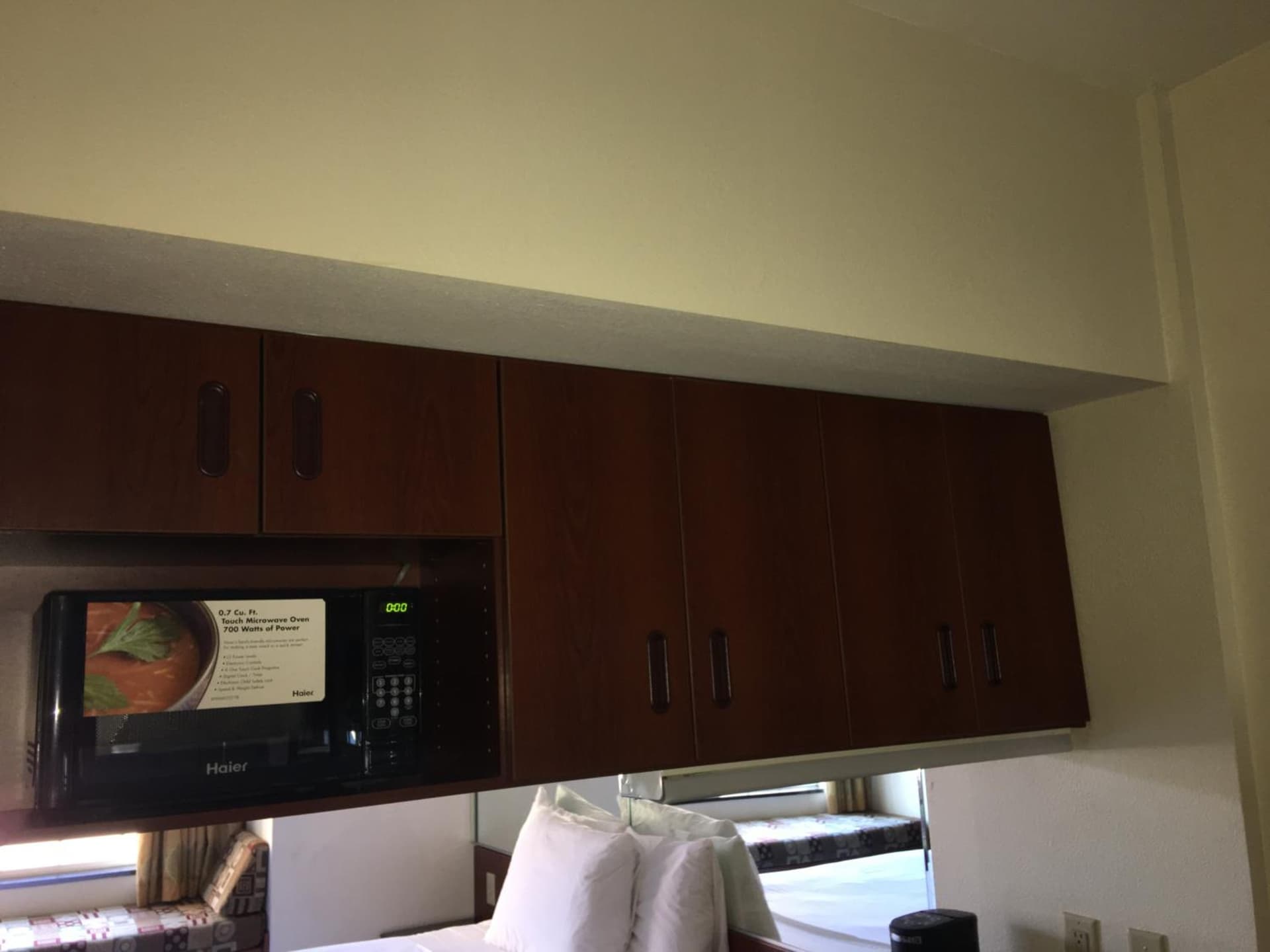 Microtel Inn & Suites by Wyndham Indianapolis Airport gallery photo in Indianapolis, IN — image 9