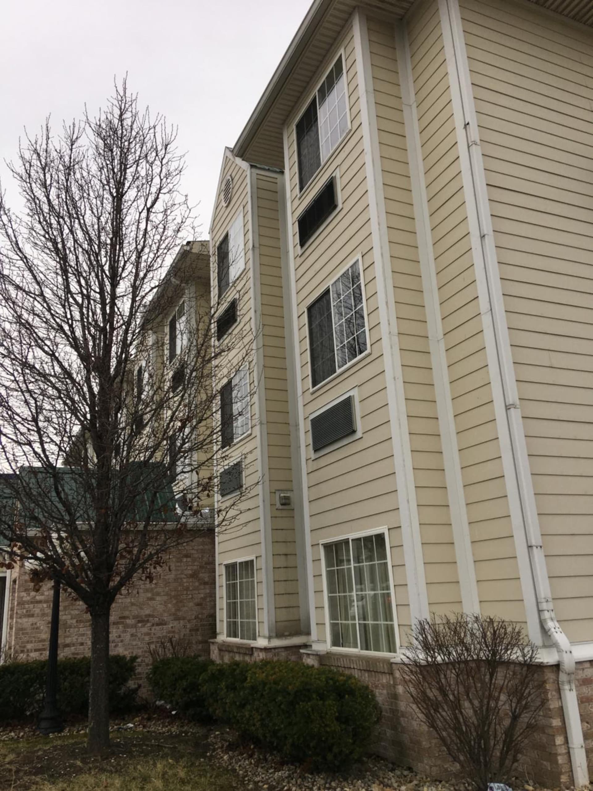 Microtel Inn & Suites by Wyndham Indianapolis Airport gallery photo in Indianapolis, IN — image 4