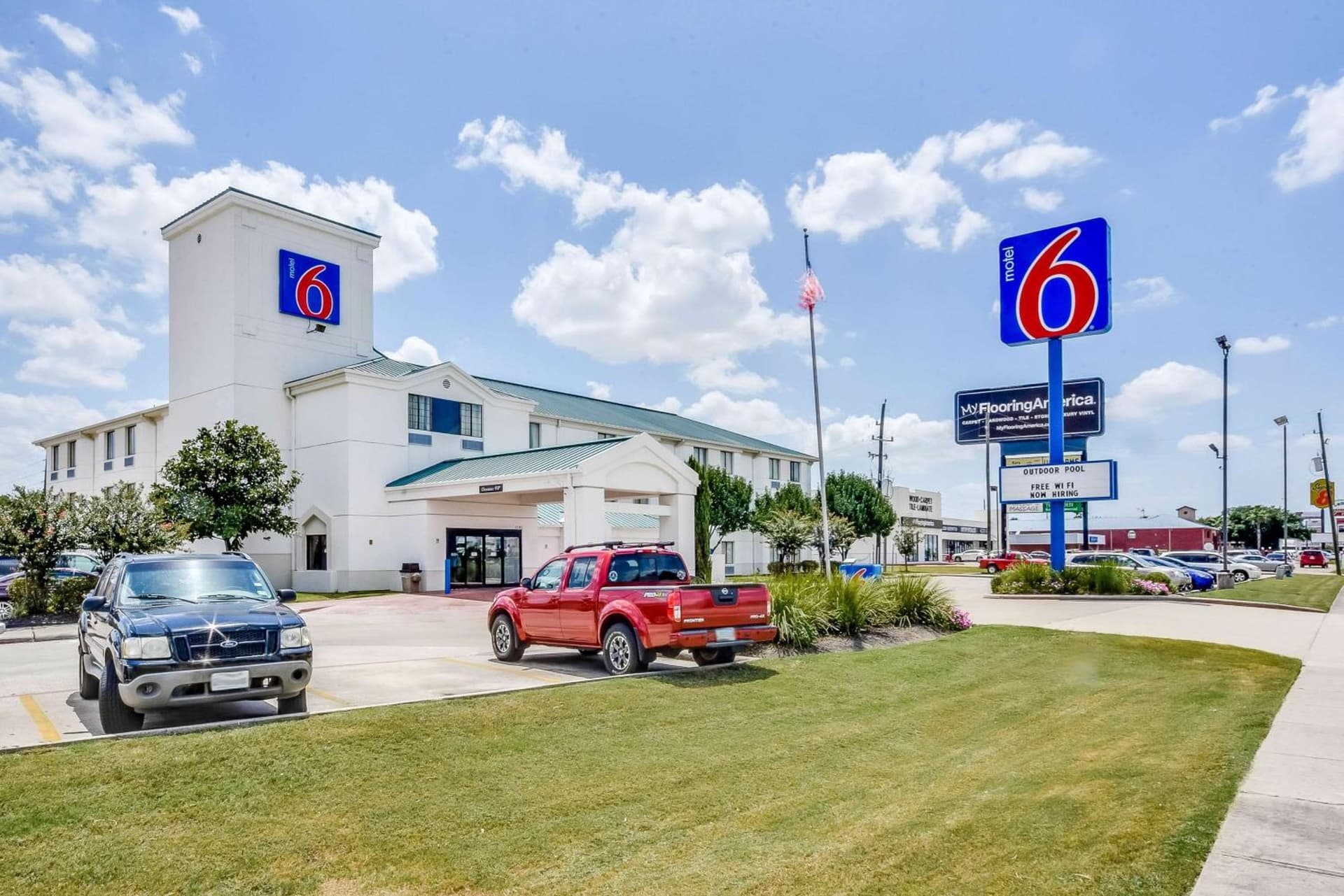 Motel 6-Katy, TX - Houston interior in Katy, TX — gallery photo 2