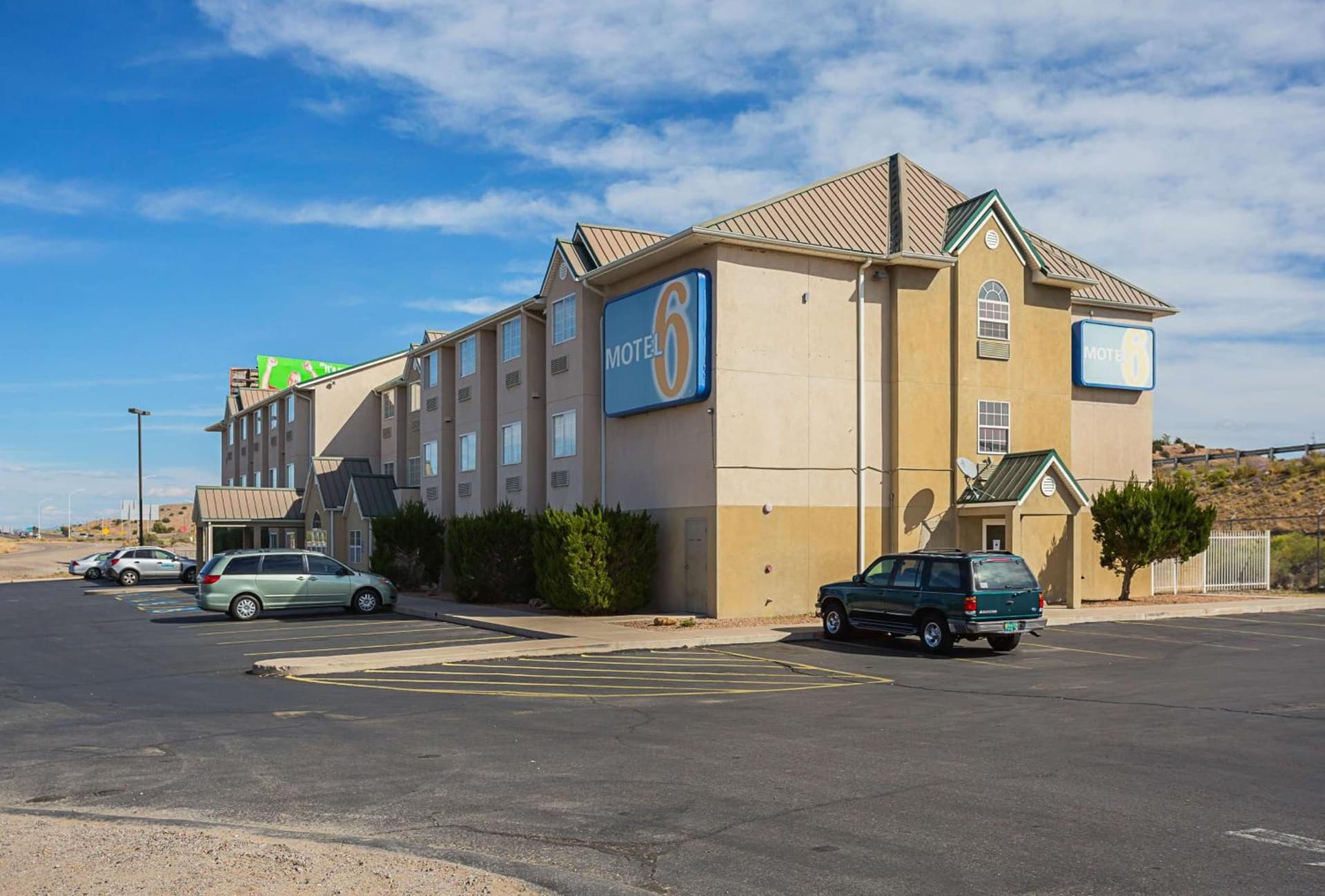 Motel 6-Bernalillo, NM interior in Bernalillo, NM — gallery photo 2