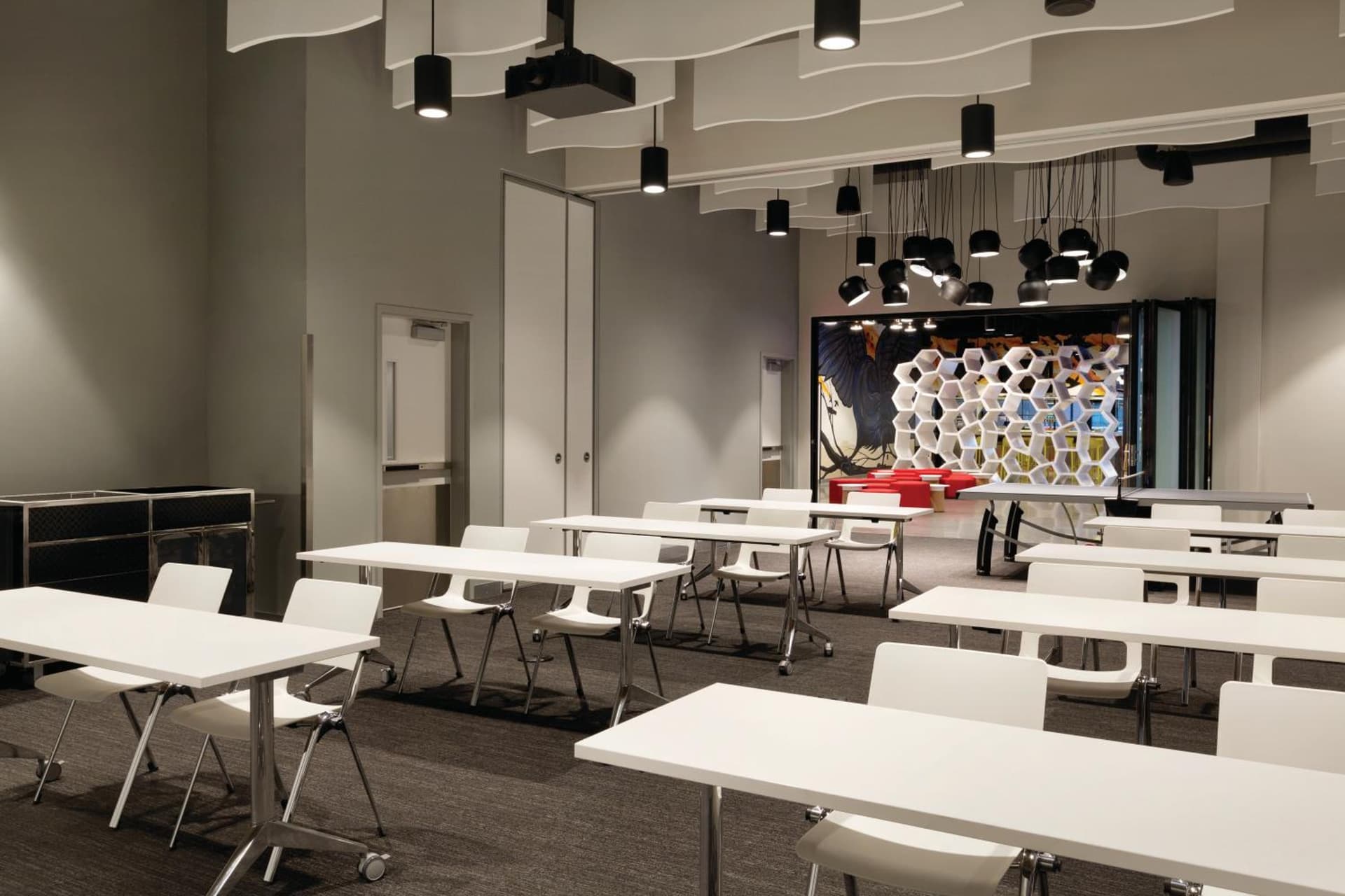 Radisson Red Minneapolis Downtown gallery photo in Minneapolis, MN — image 4