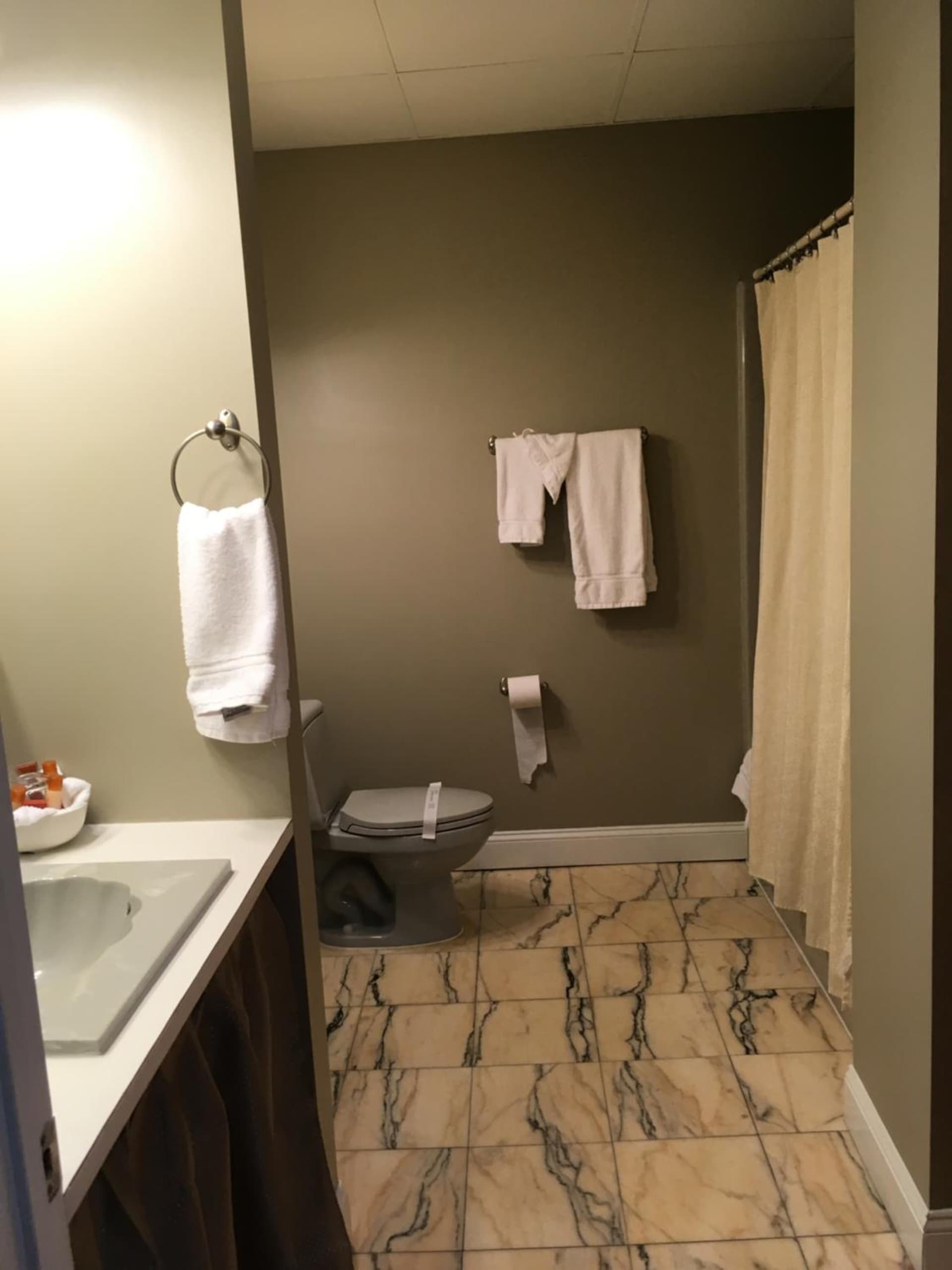 Colts Neck Inn Hotel gallery photo in Colts Neck — image 38