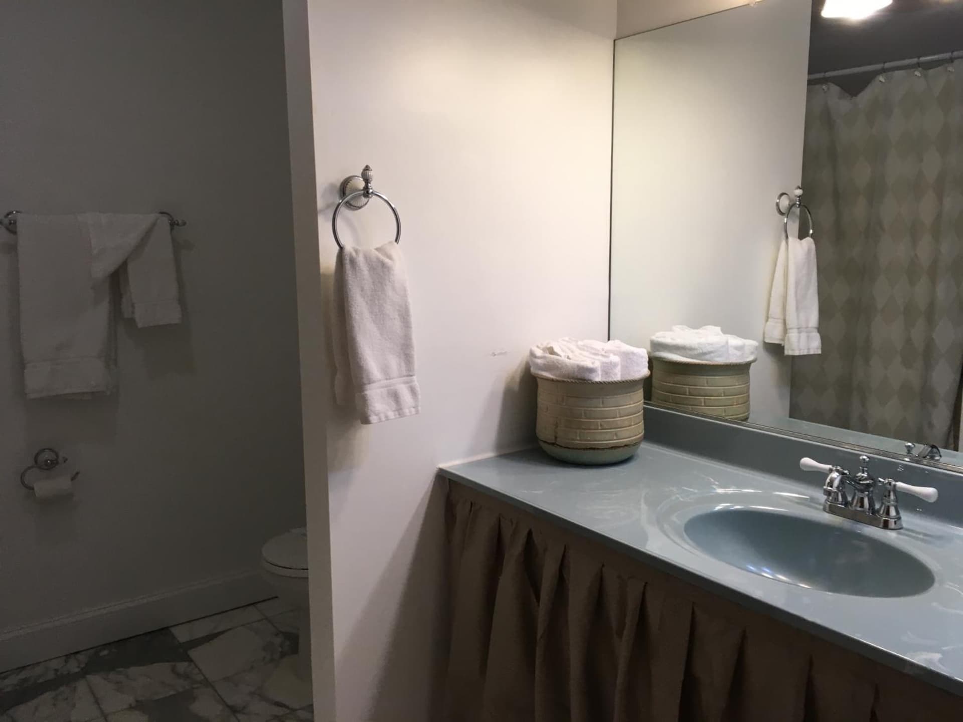 Colts Neck Inn Hotel gallery photo in Colts Neck — image 46