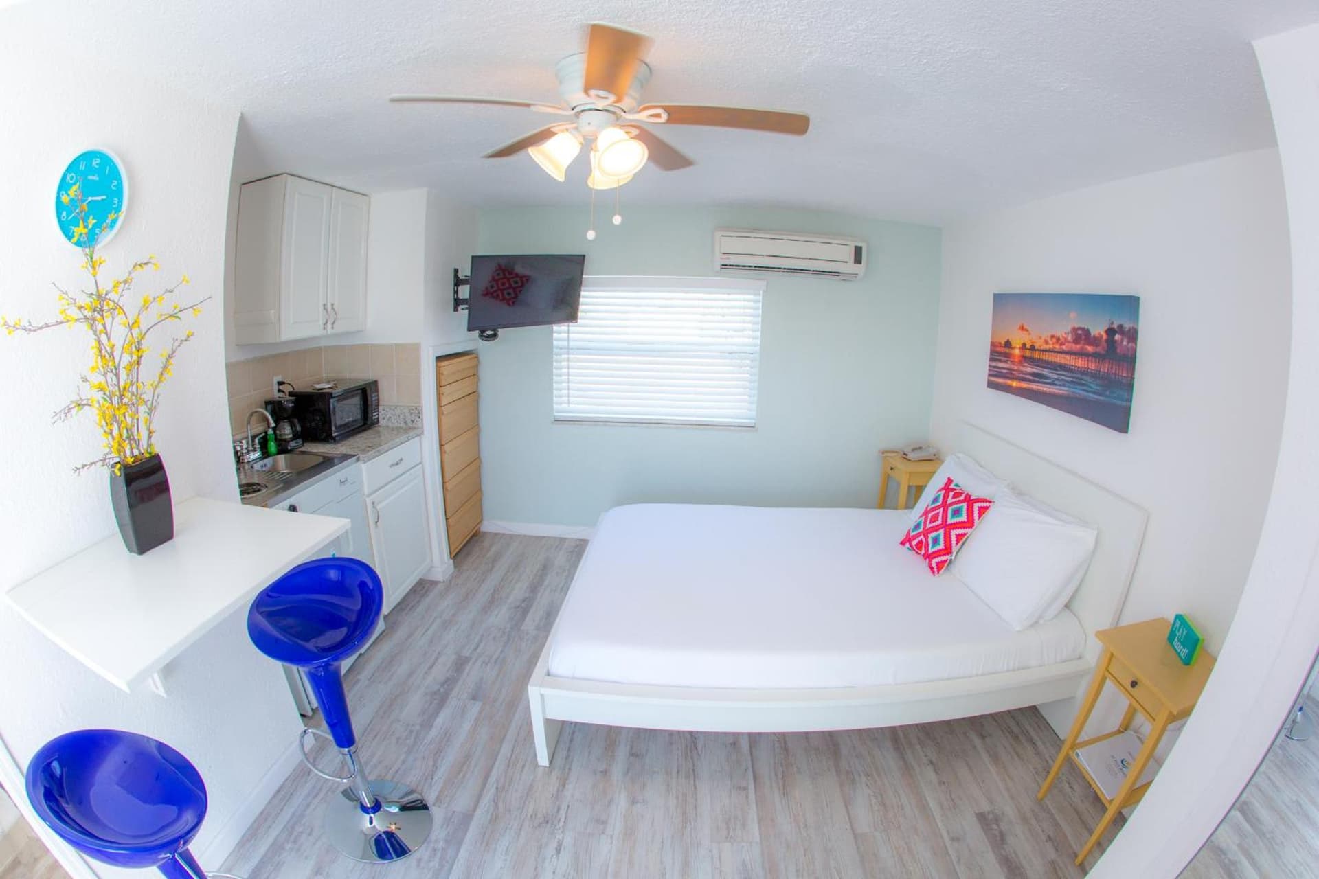 St. Pete Beach Suites gallery photo in St Pete Beach, FL — image 8