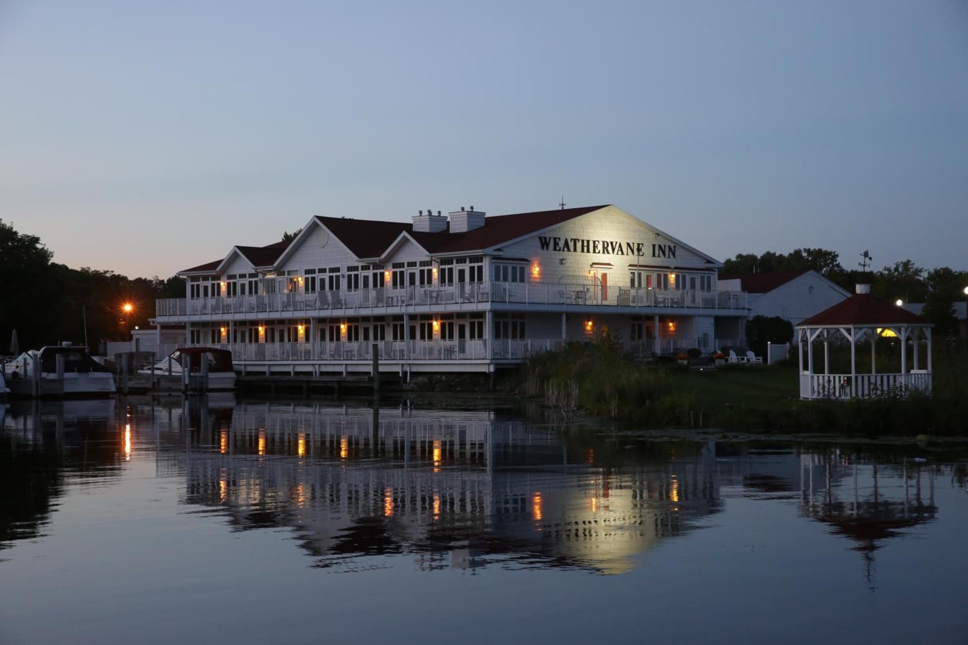 Weathervane Inn gallery photo in Montague, MI — image 21