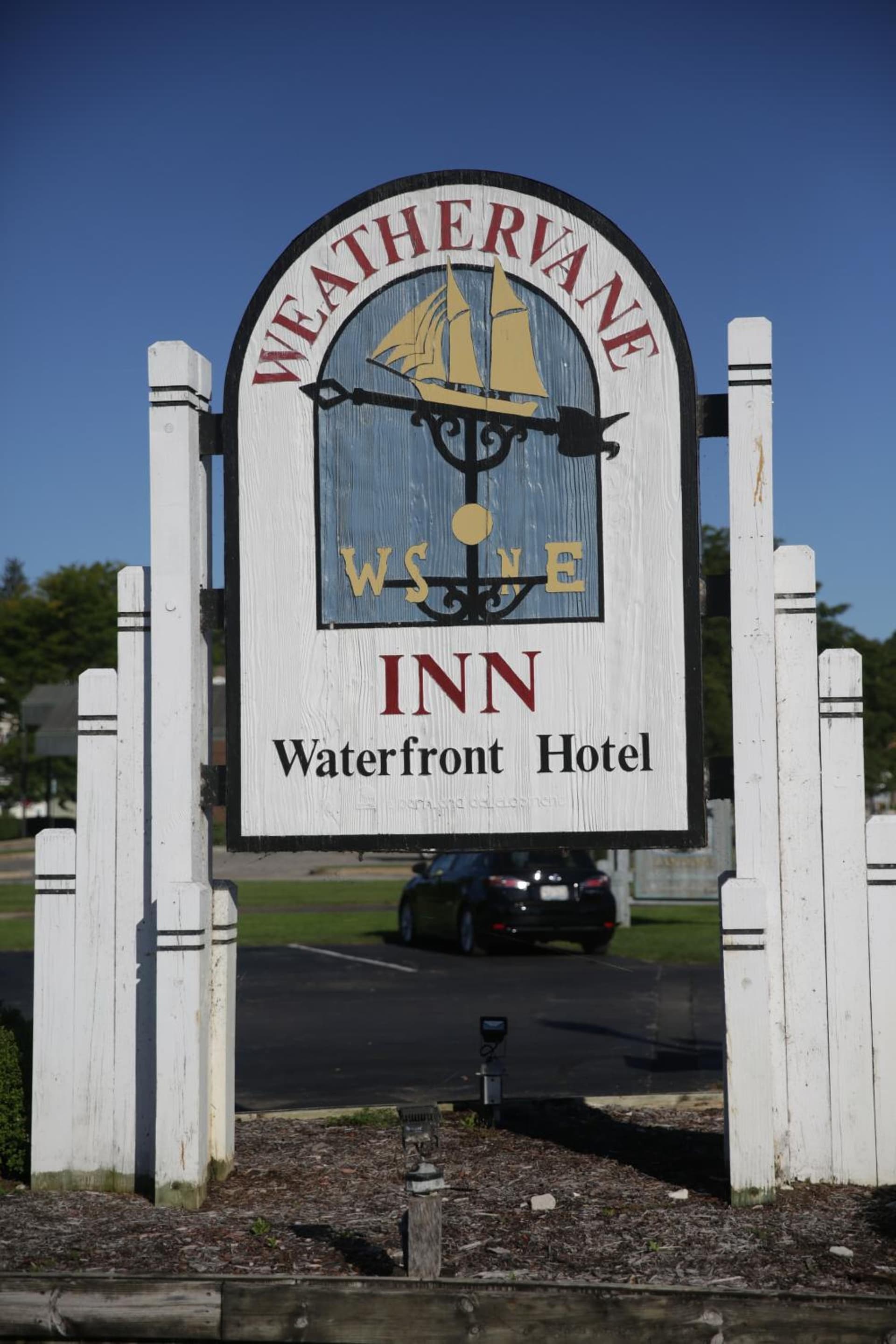 Weathervane Inn gallery photo in Montague, MI — image 39