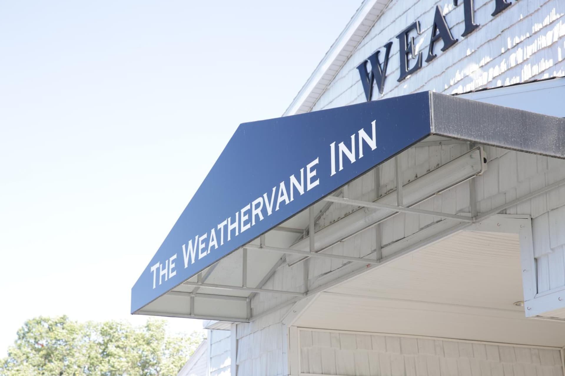 Weathervane Inn gallery photo in Montague, MI — image 63