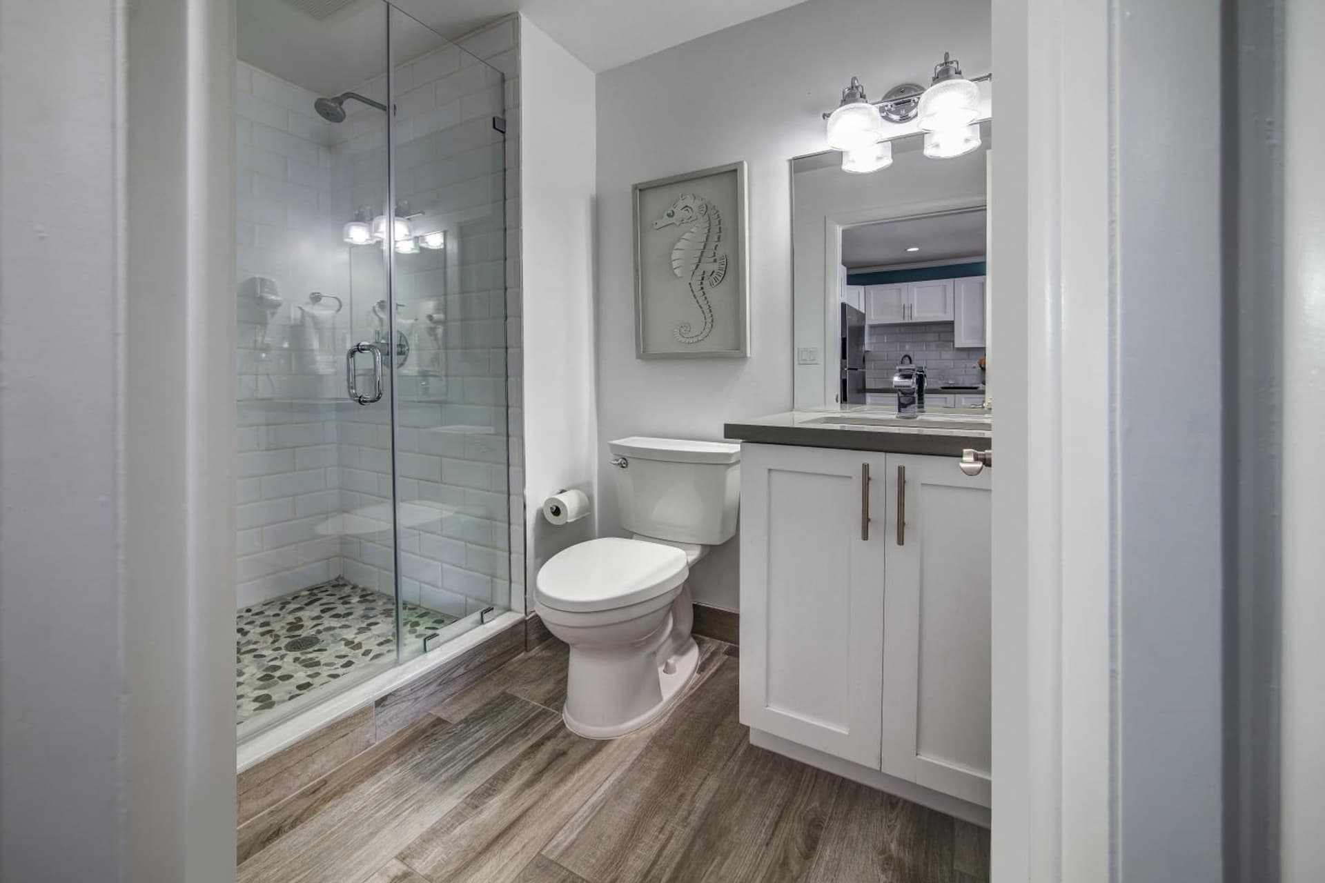 May-Dee Suites in Florida gallery photo in Hollywood, FL — image 49