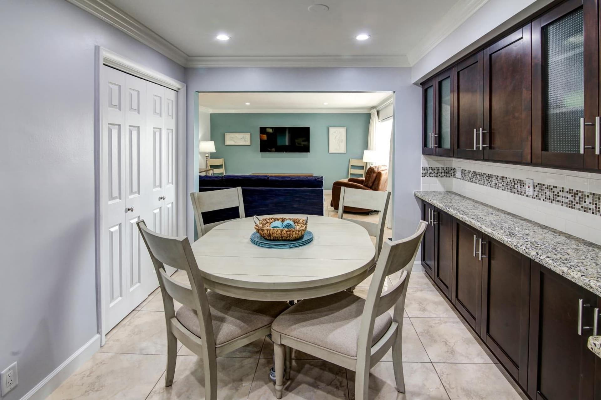May-Dee Suites in Florida gallery photo in Hollywood, FL — image 33