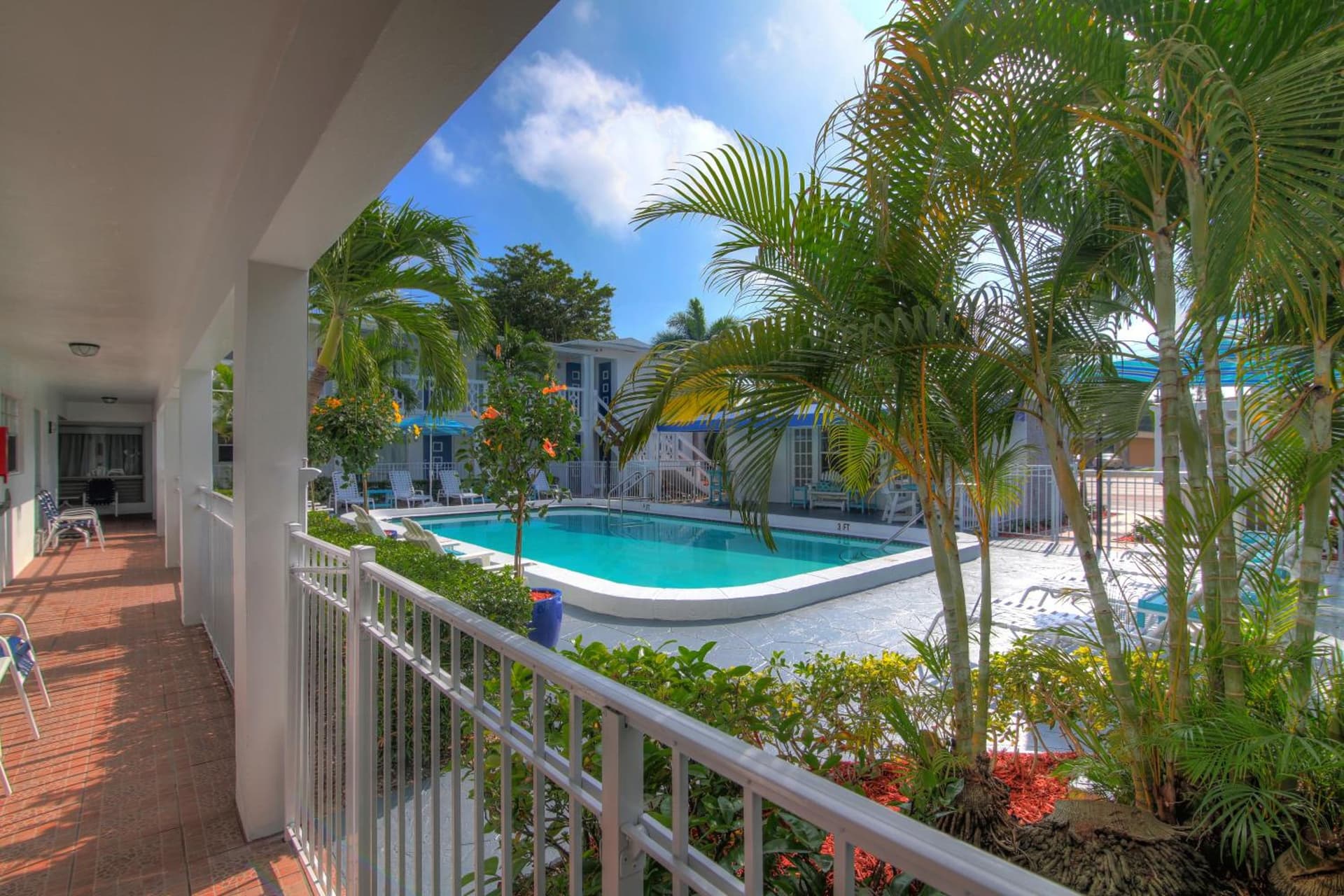 May-Dee Suites in Florida property views in Hollywood, FL — gallery photo 3