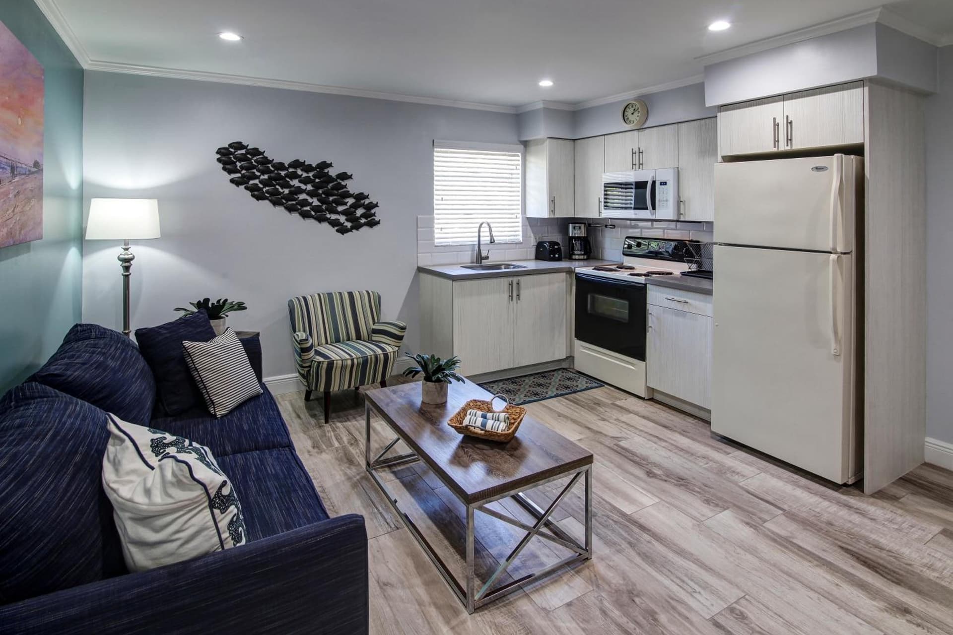 May-Dee Suites in Florida gallery photo in Hollywood, FL — image 50