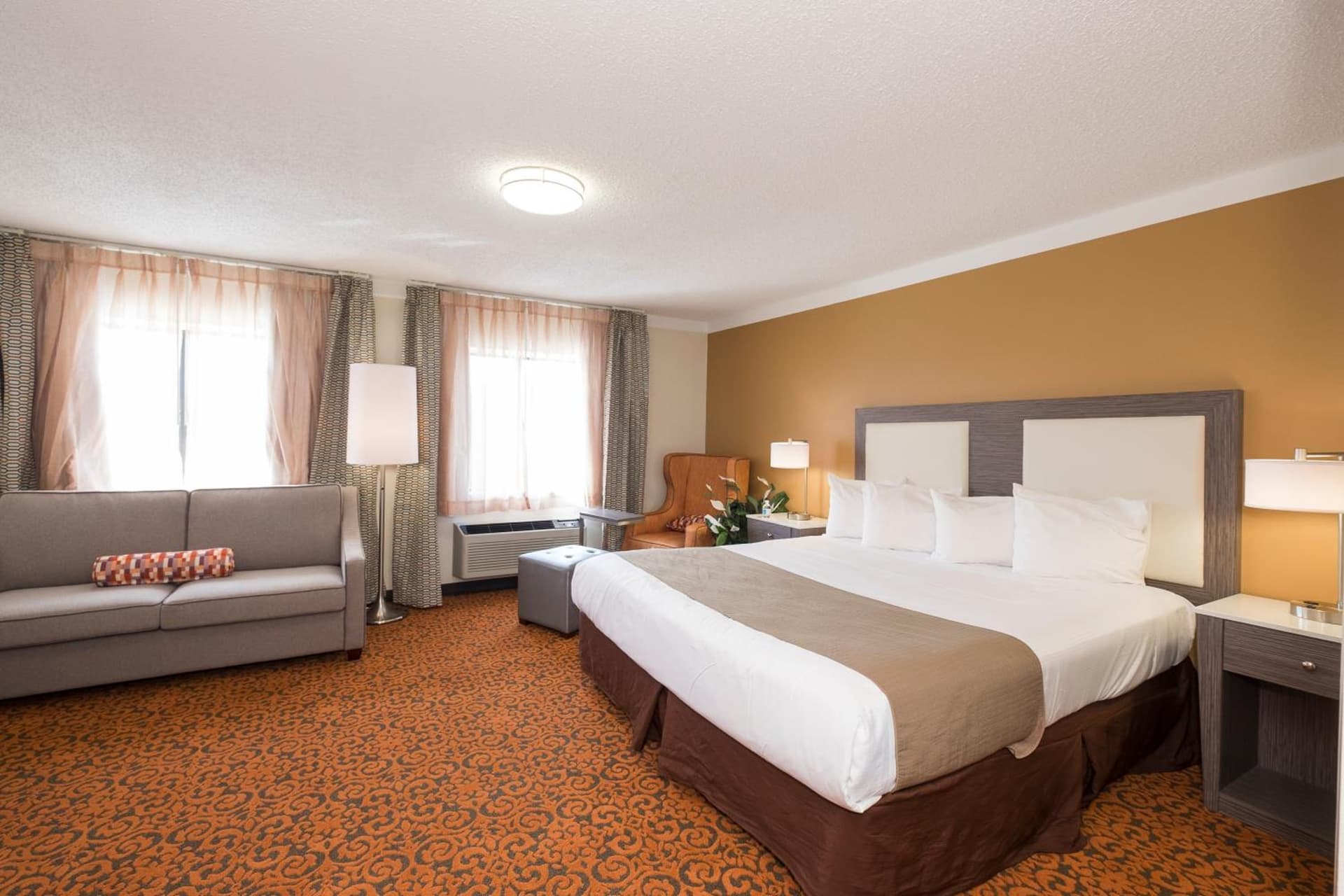 Baymont by Wyndham Chicago/Alsip interior in Alsip, IL — gallery photo 2