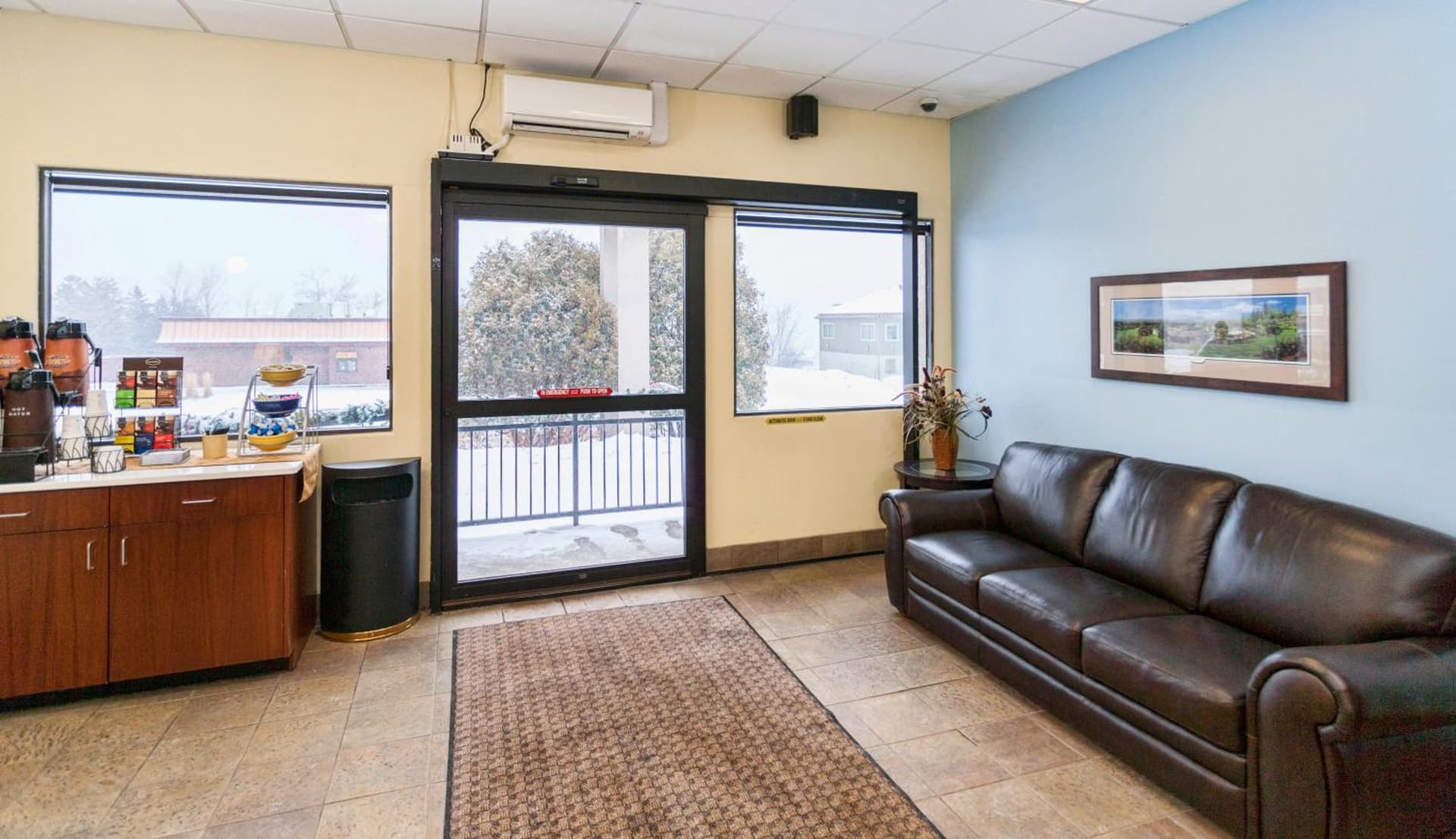 Days Inn by Wyndham Duluth Lakewalk gallery photo in Duluth, MN — image 24