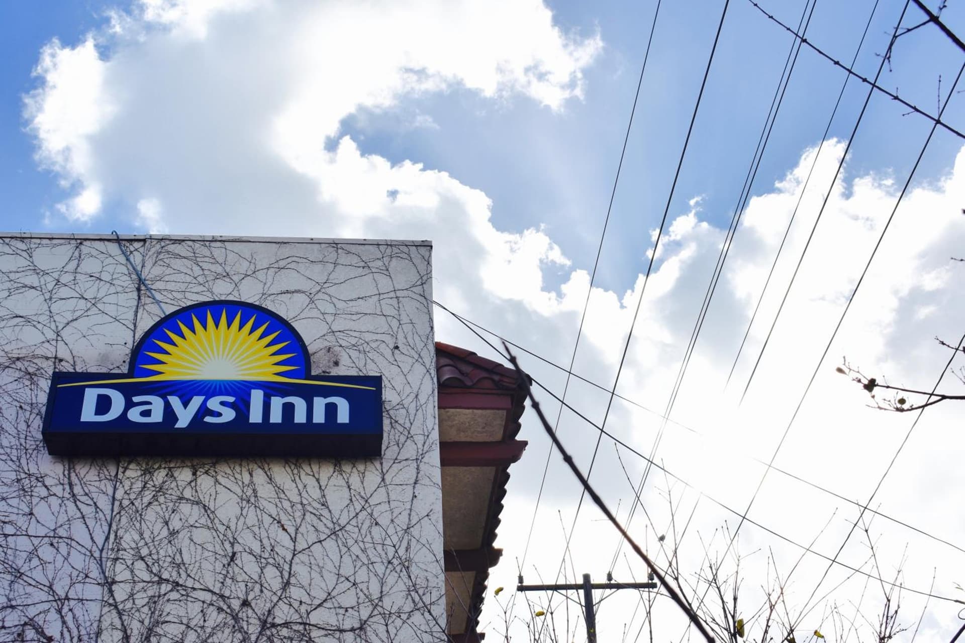 Days Inn by Wyndham Anaheim Near the Park gallery photo in Anaheim, CA — image 37