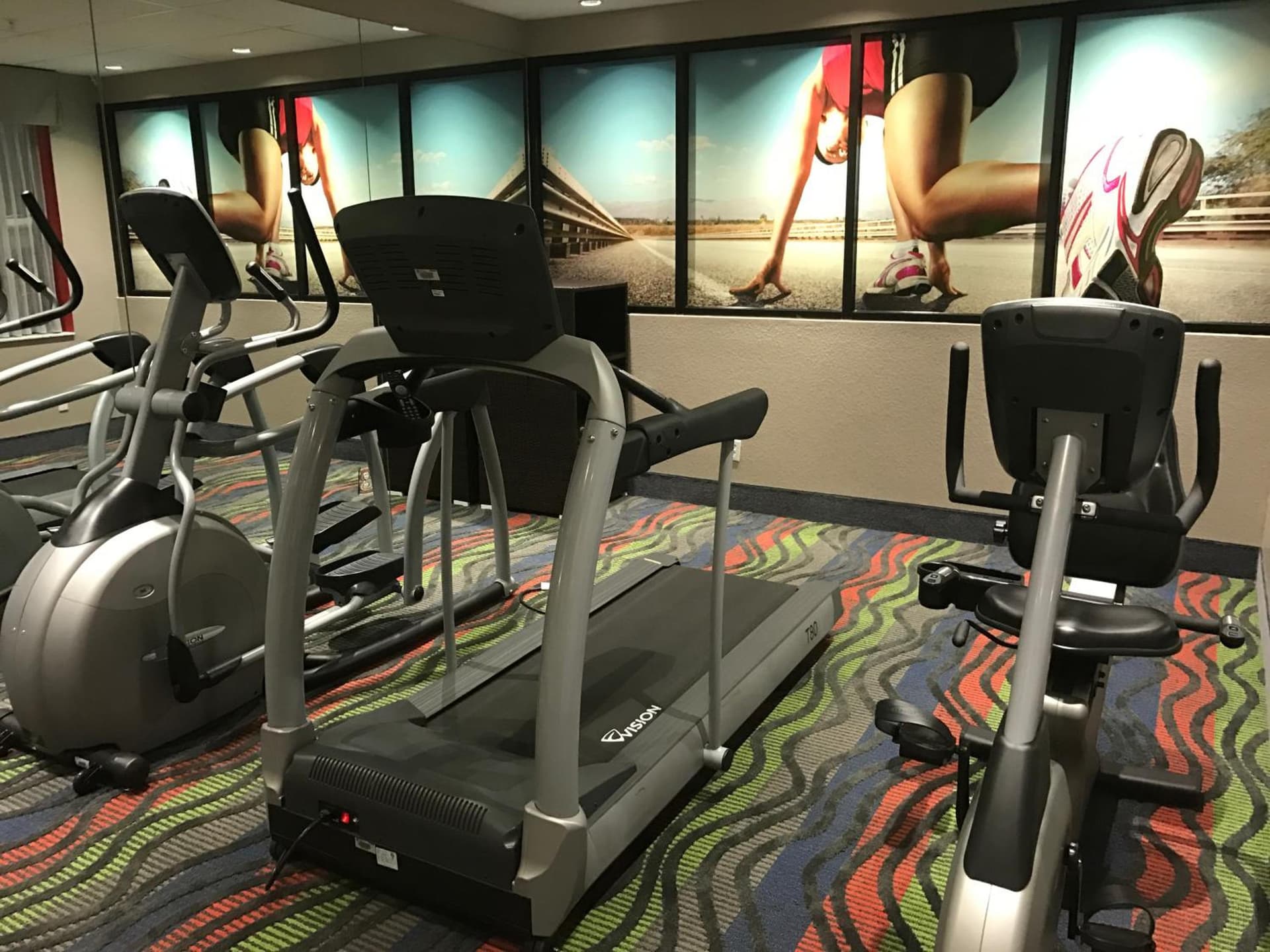 Days Inn & Suites by Wyndham Fort Myers Near JetBlue Park gallery photo in Fort Myers, FL — image 18