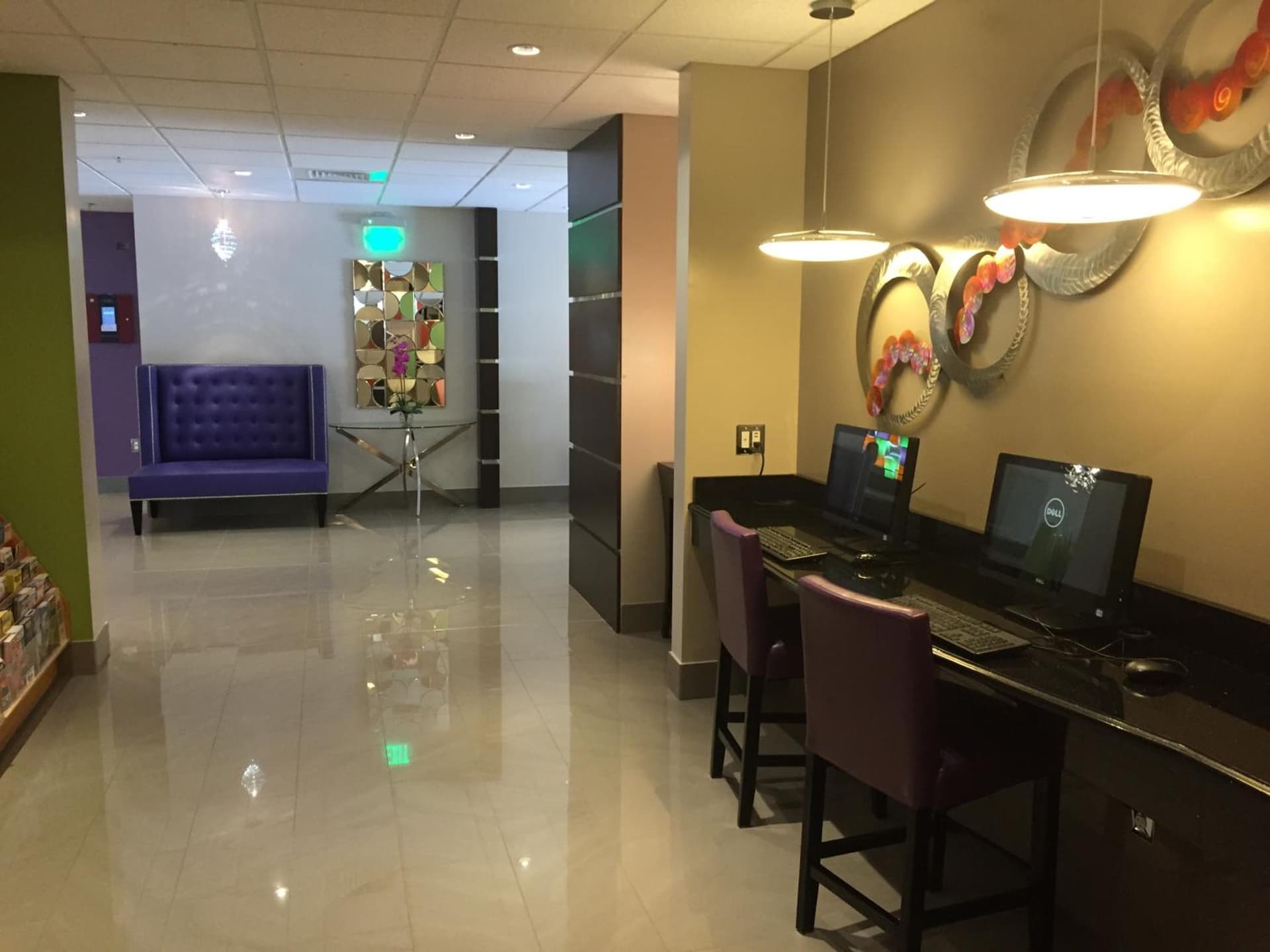 Days Inn & Suites by Wyndham Bonita Springs North Naples gallery photo in Bonita Springs, FL — image 14