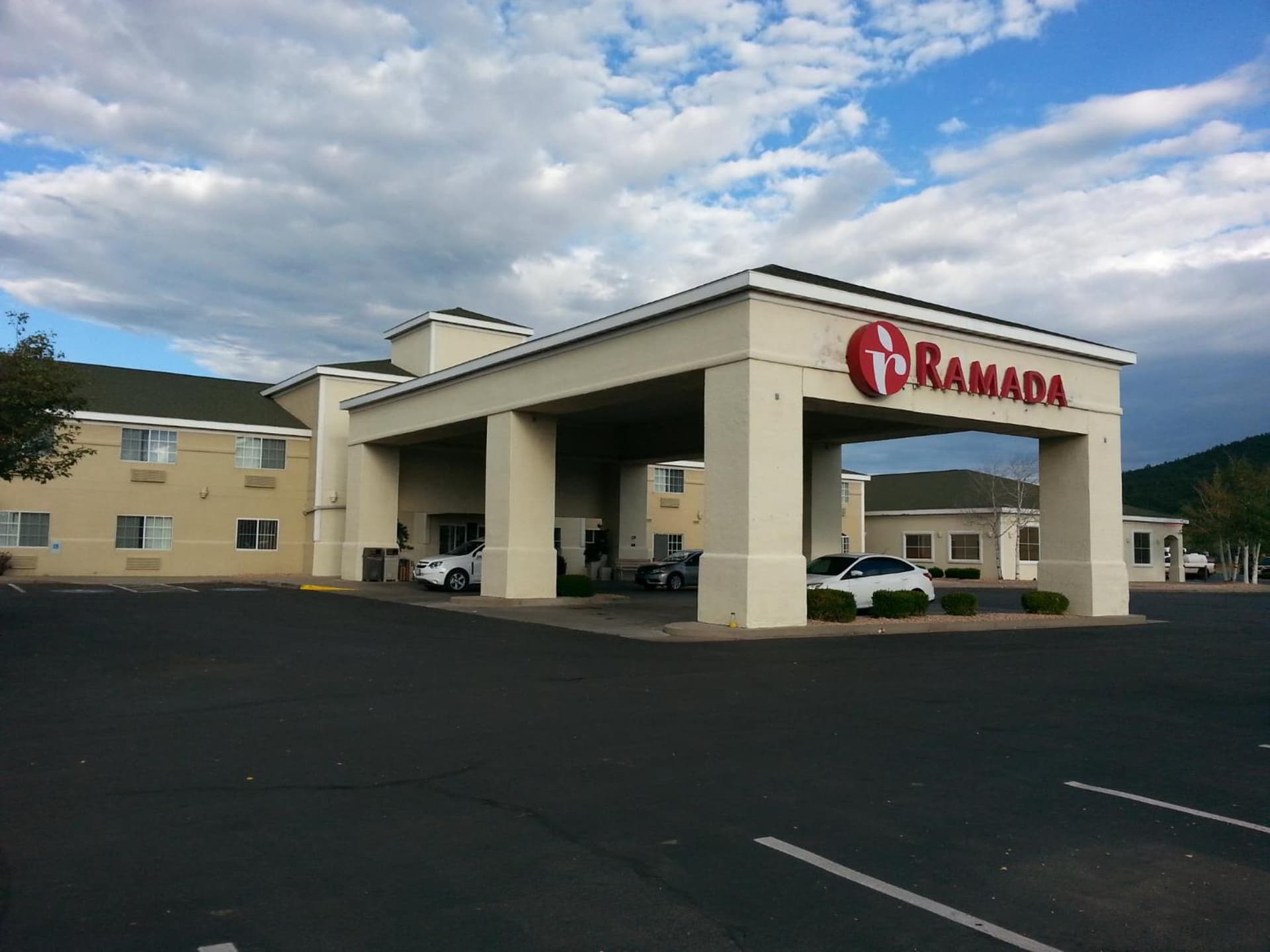 Ramada by Wyndham Williams/Grand Canyon Area featured exterior or lobby in Williams, AZ — similar hotel