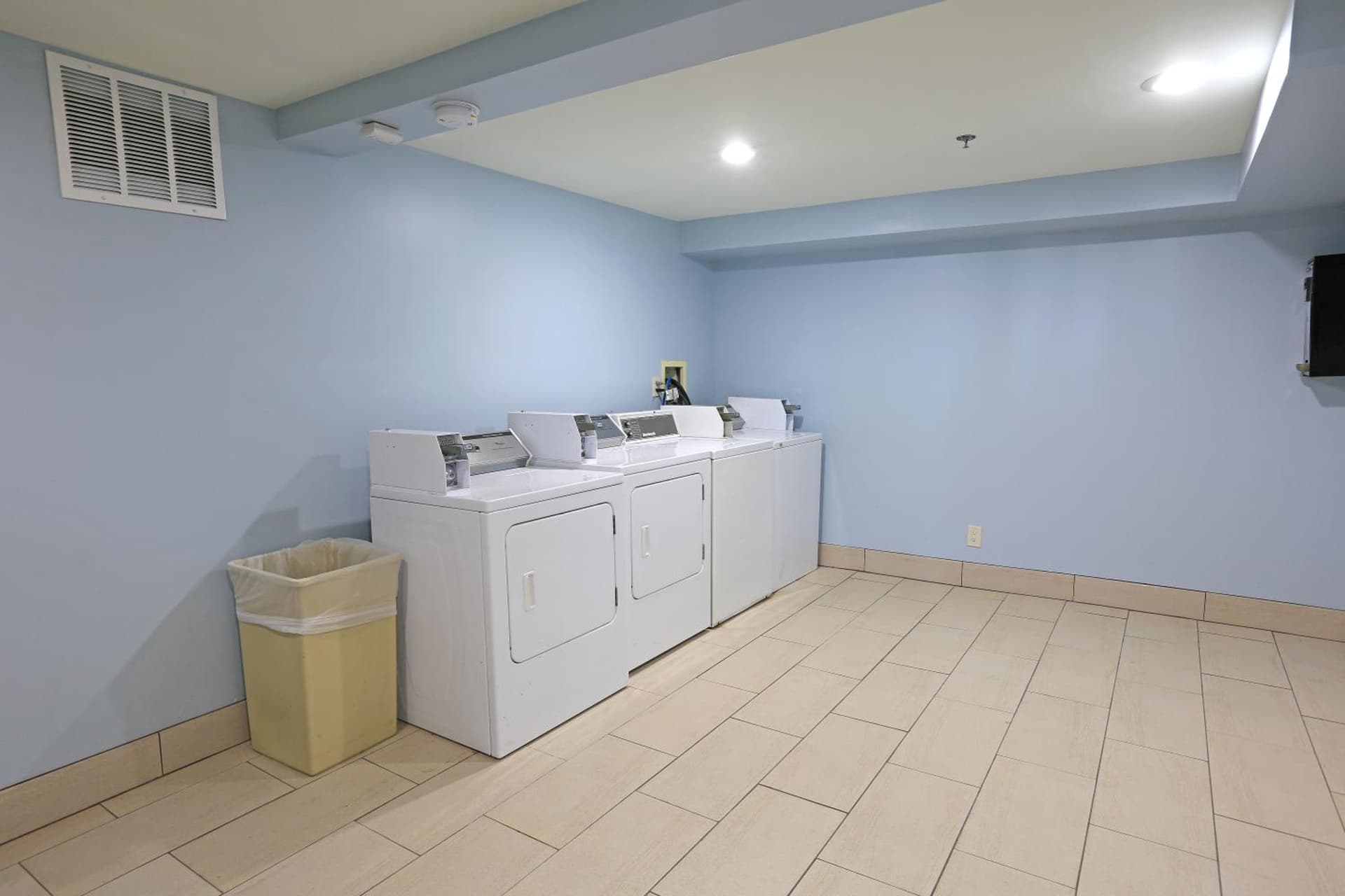 Wyndham Garden Kenosha Harborside gallery photo in Kenosha, WI — image 57