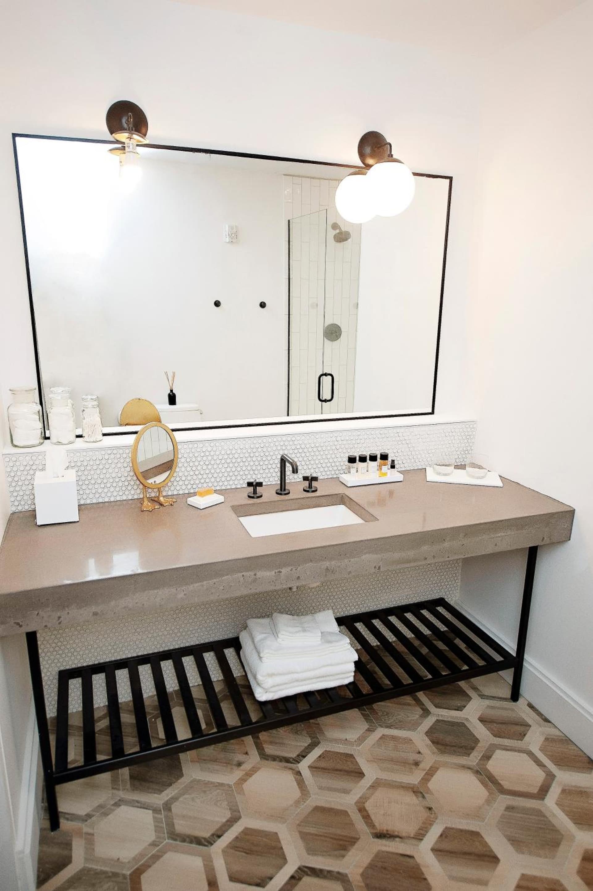 Hotel Covington Cincinnati Riverfront gallery photo in Covington, KY — image 32