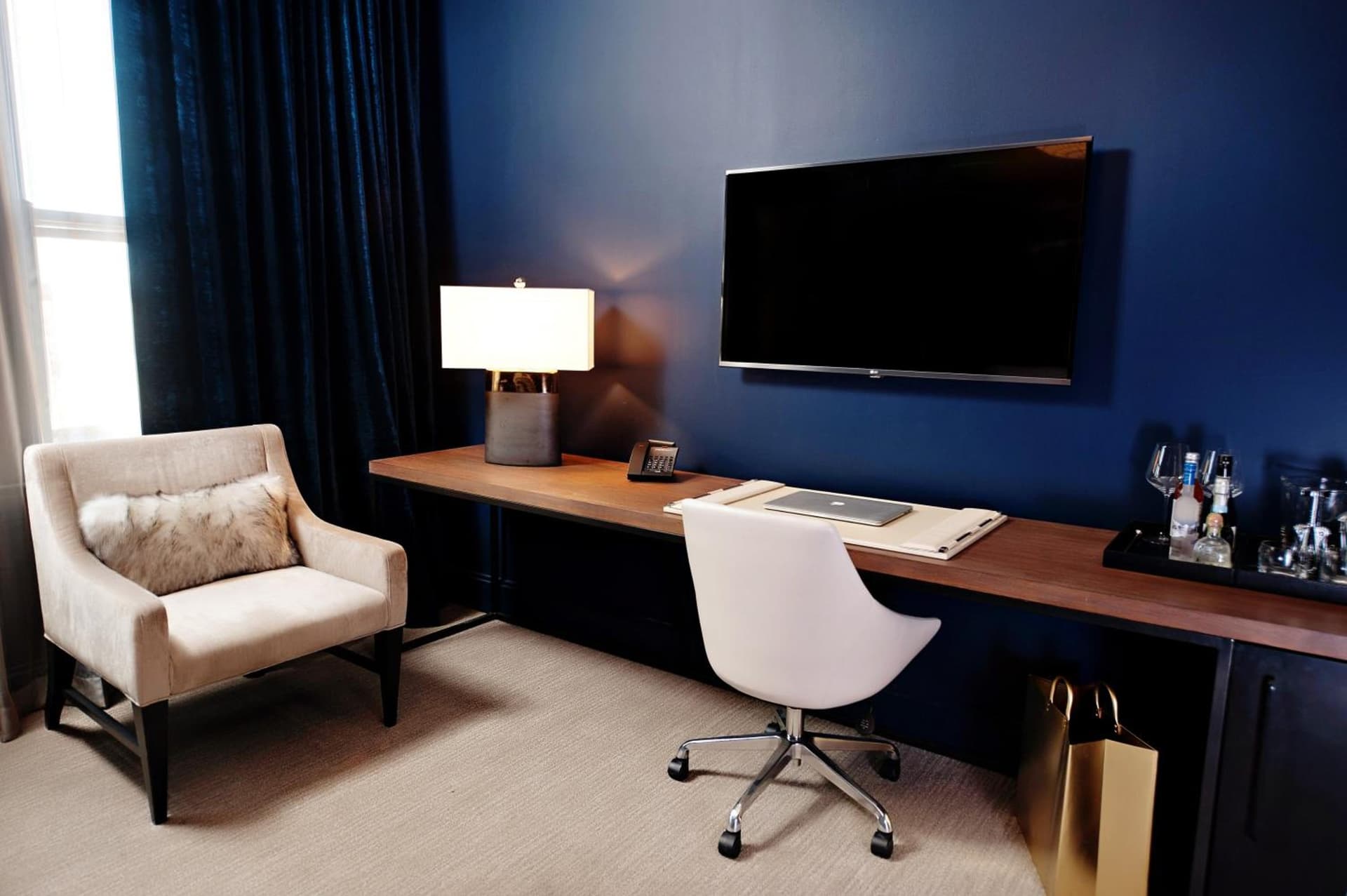 Hotel Covington Cincinnati Riverfront gallery photo in Covington, KY — image 4