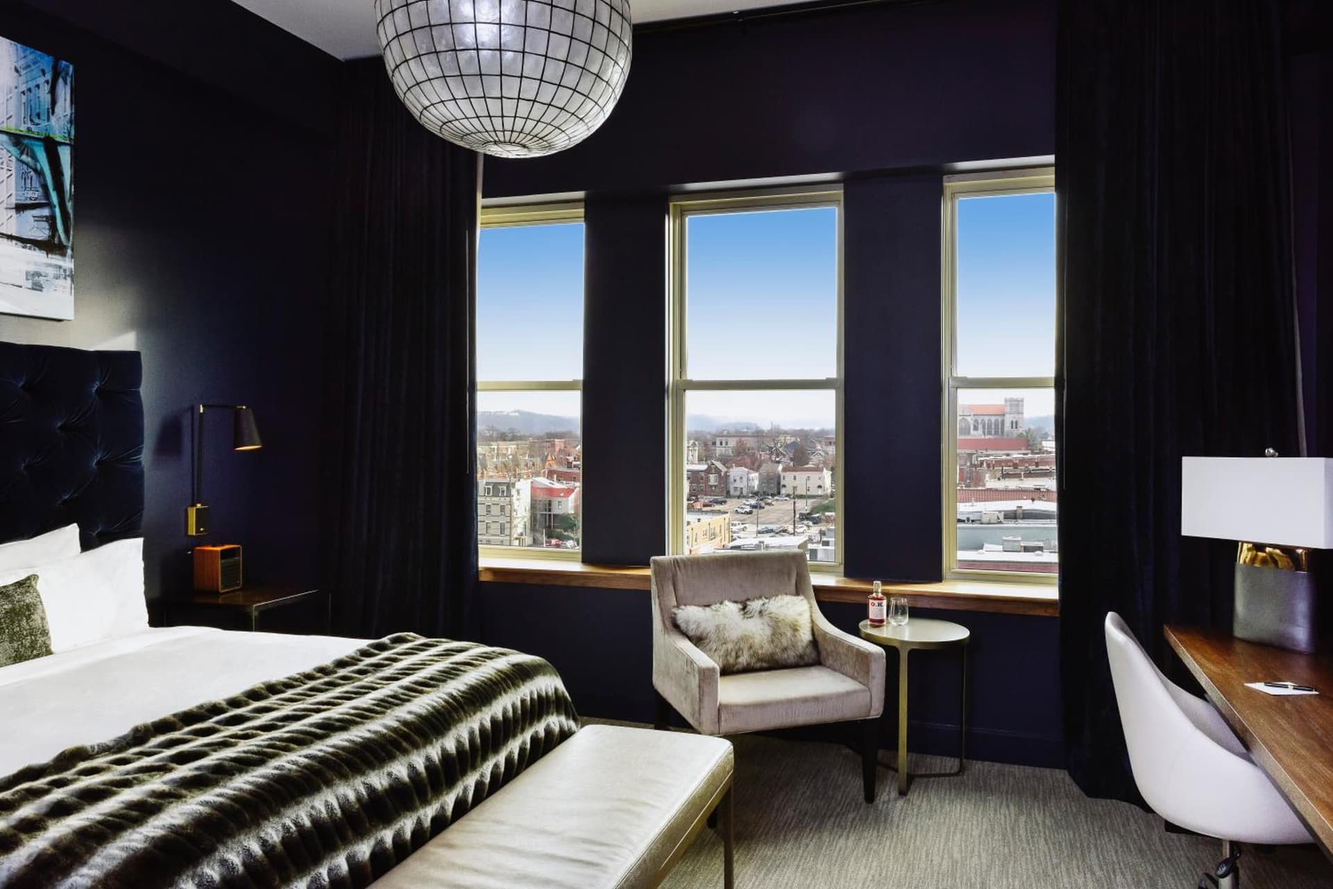 Hotel Covington Cincinnati Riverfront property views in Covington, KY — gallery photo 3