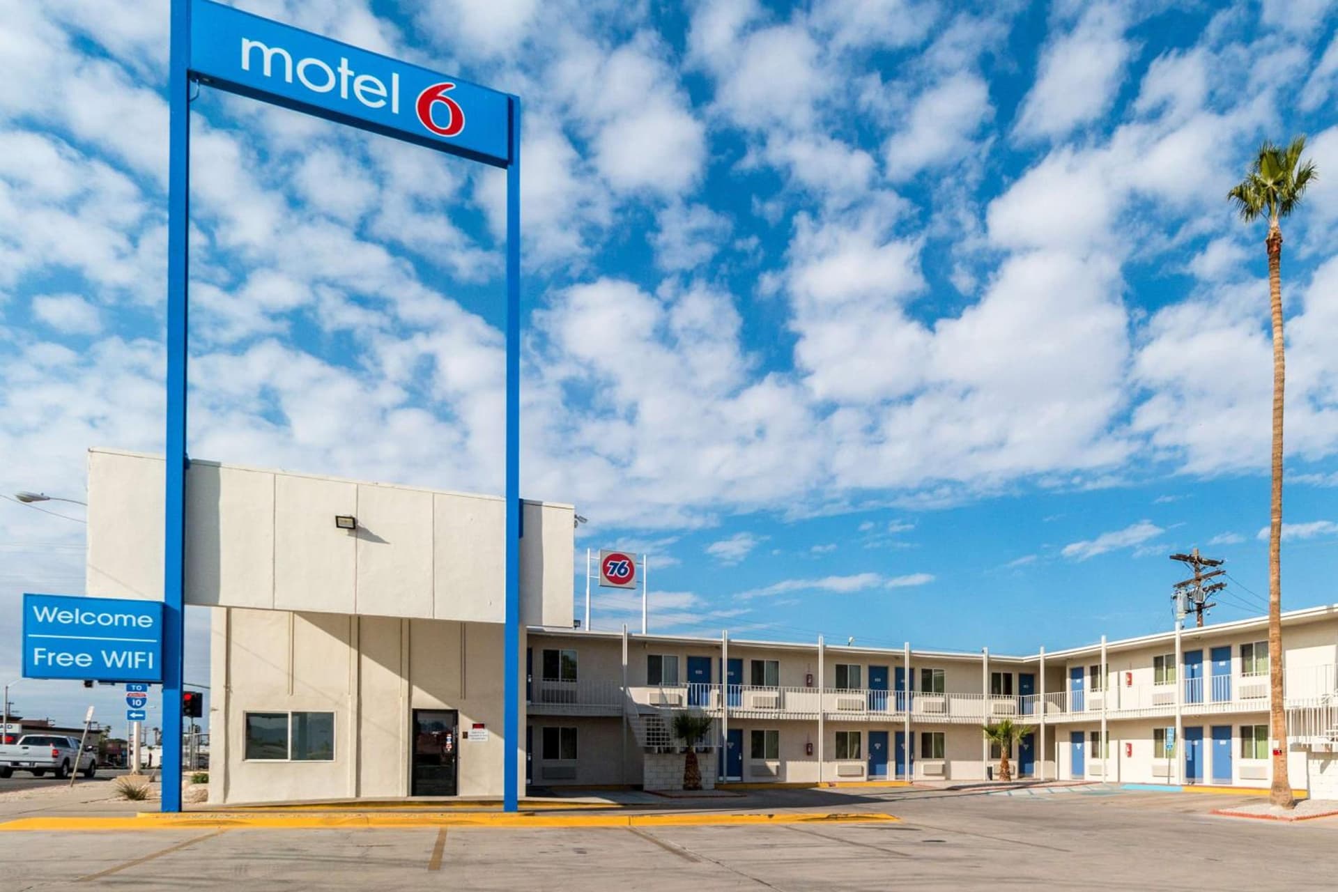 Motel 6-Blythe, CA - South — hotel in Blythe, California