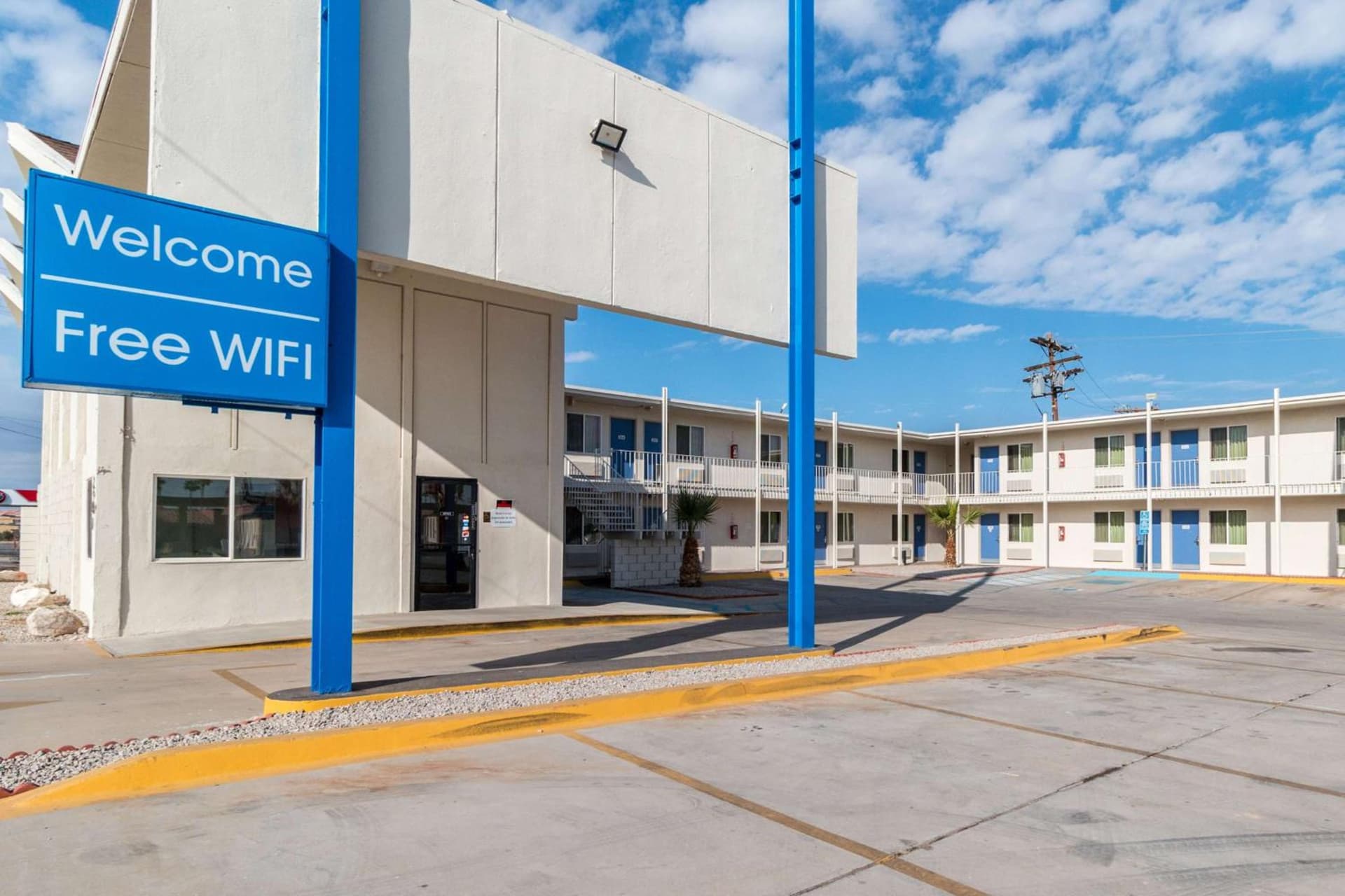 Motel 6-Blythe, CA - South interior in Blythe, CA — gallery photo 2