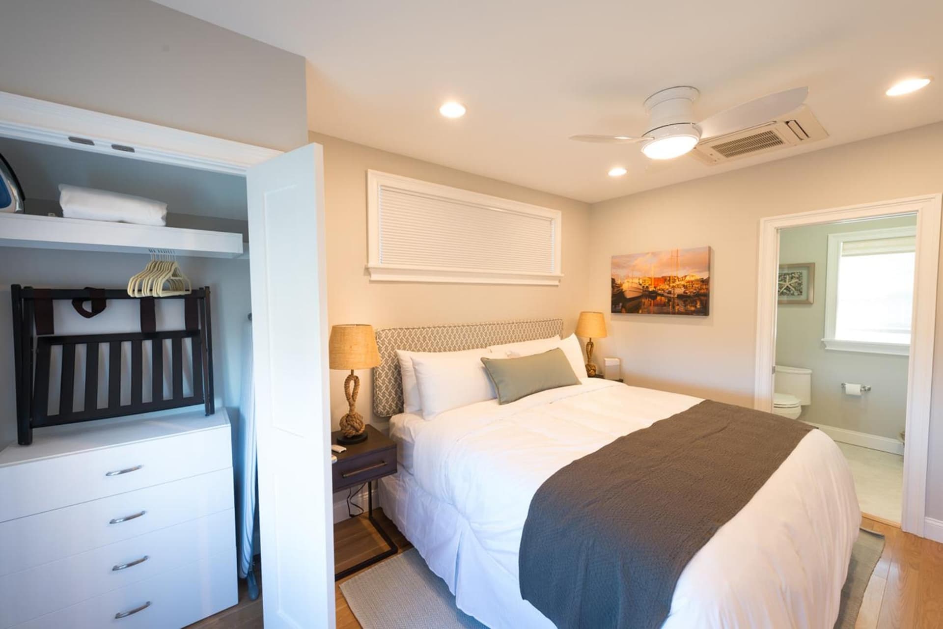 The East Island Reserve Hotel interior in Middletown, RI — gallery photo 2