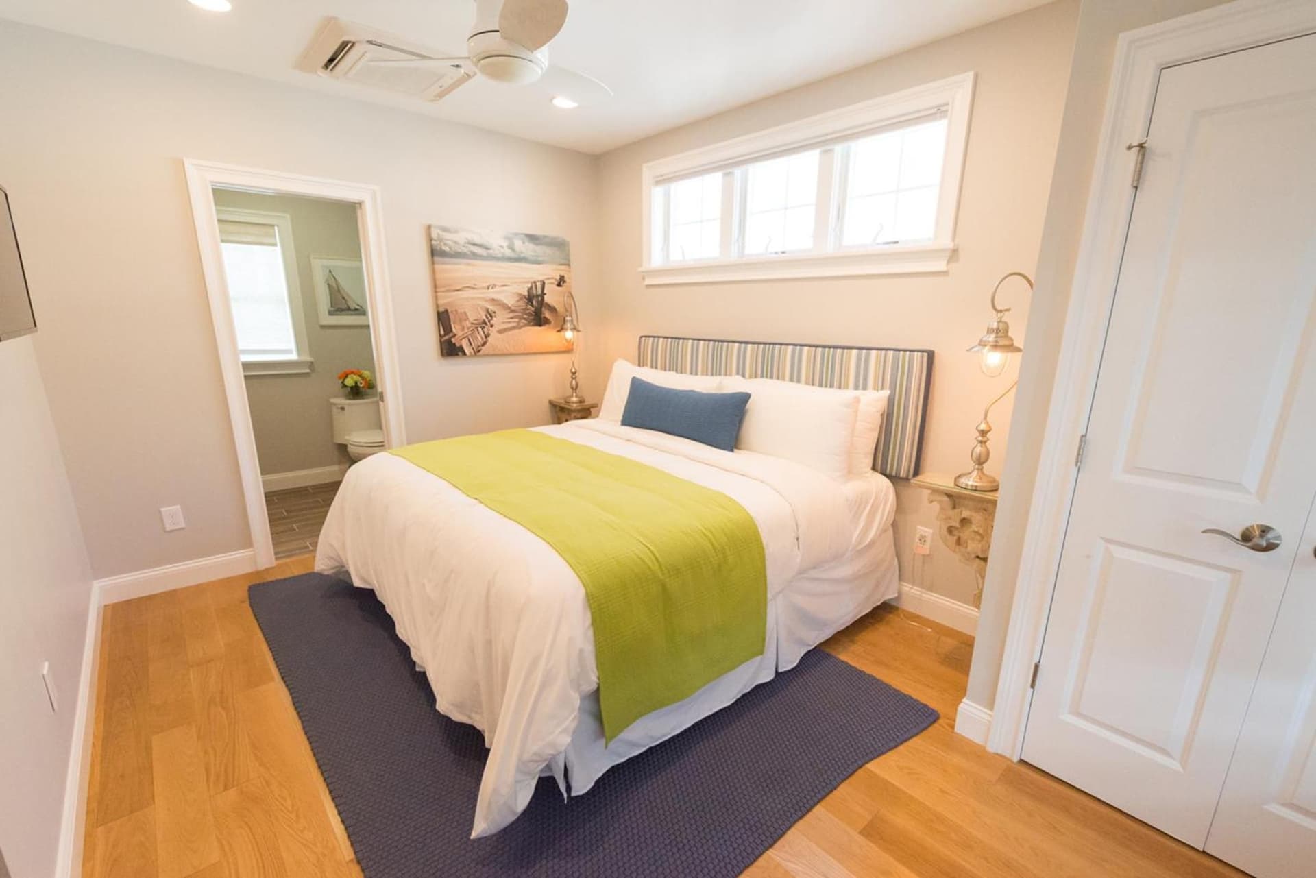 The East Island Reserve Hotel gallery photo in Middletown, RI — image 77