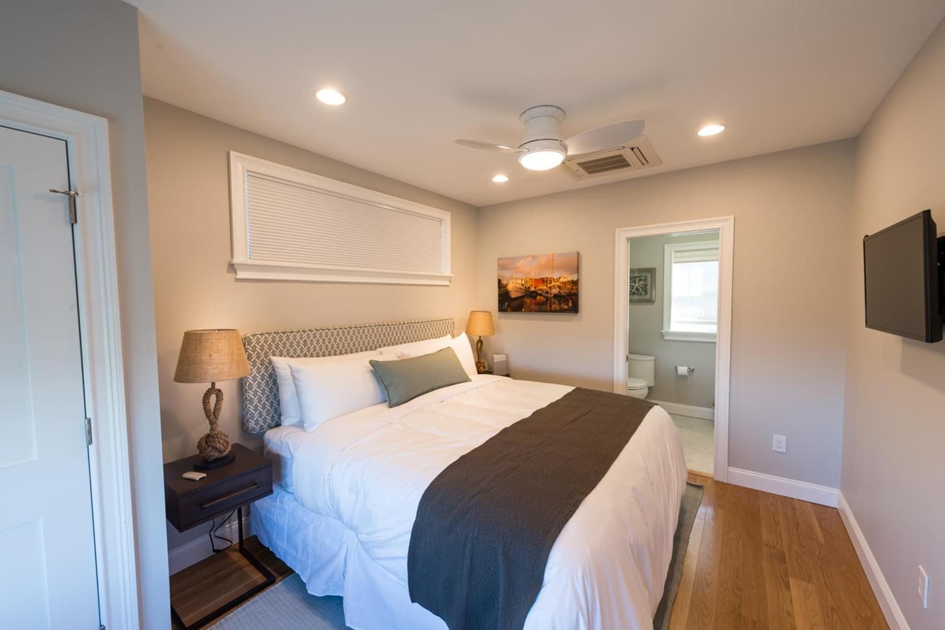 The East Island Reserve Hotel gallery photo in Middletown, RI — image 4