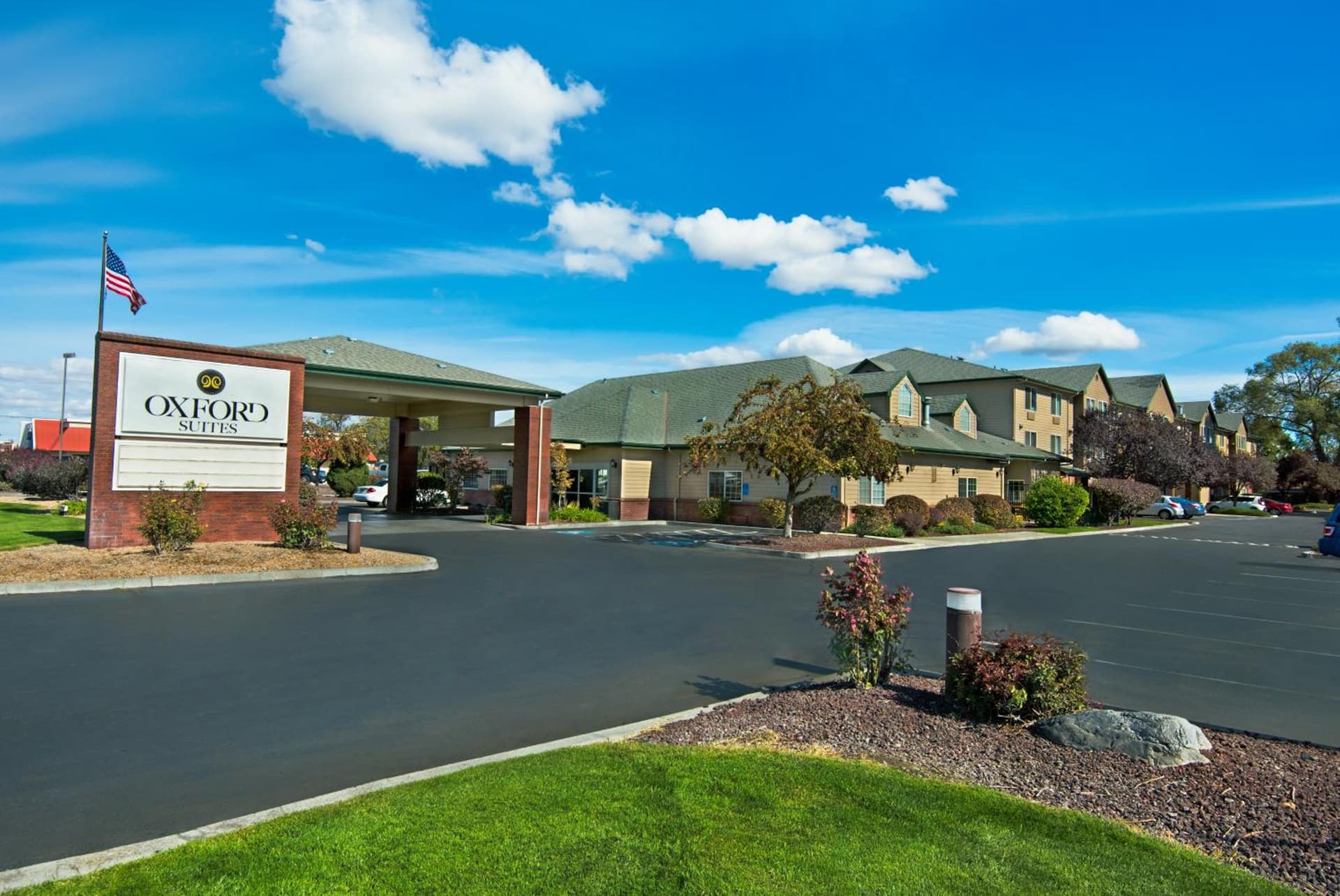 Oxford Suites Hermiston property views in Hermiston, OR — gallery photo 3