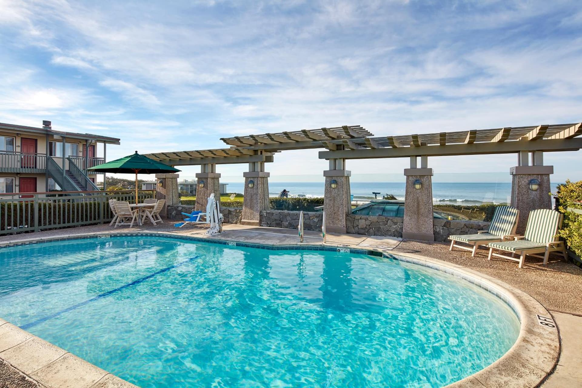 Cavalier Oceanfront Resort gallery photo in San Simeon, CA — image 41