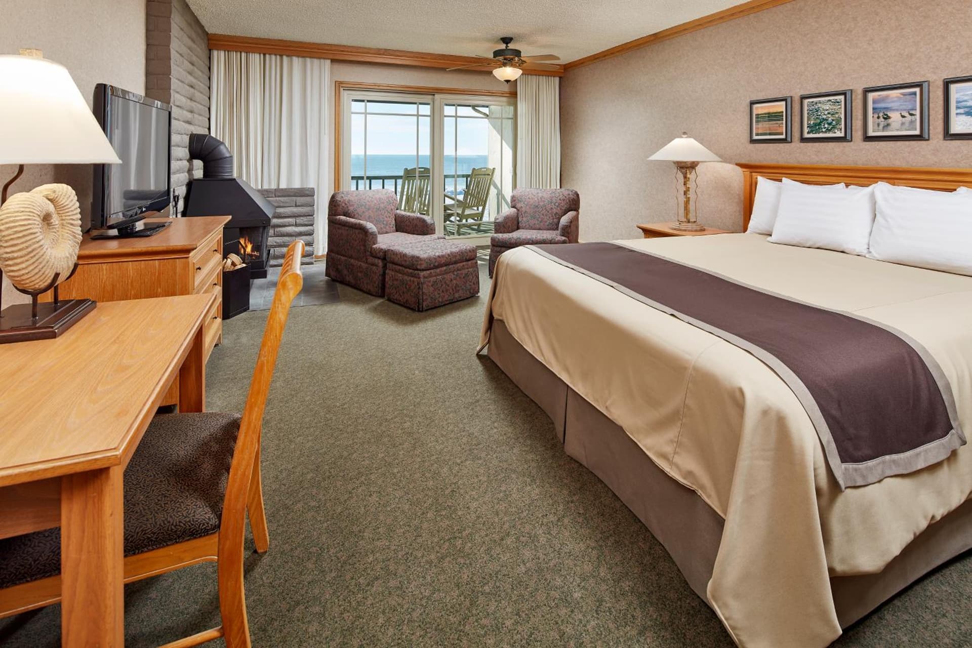Cavalier Oceanfront Resort gallery photo in San Simeon, CA — image 45