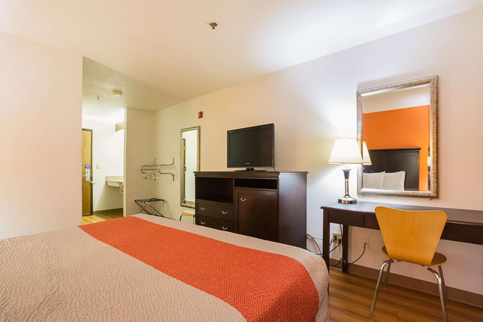 Motel 6-Waterloo, IA - Crossroads Mall - Cedar Falls gallery photo in Waterloo, IA — image 7