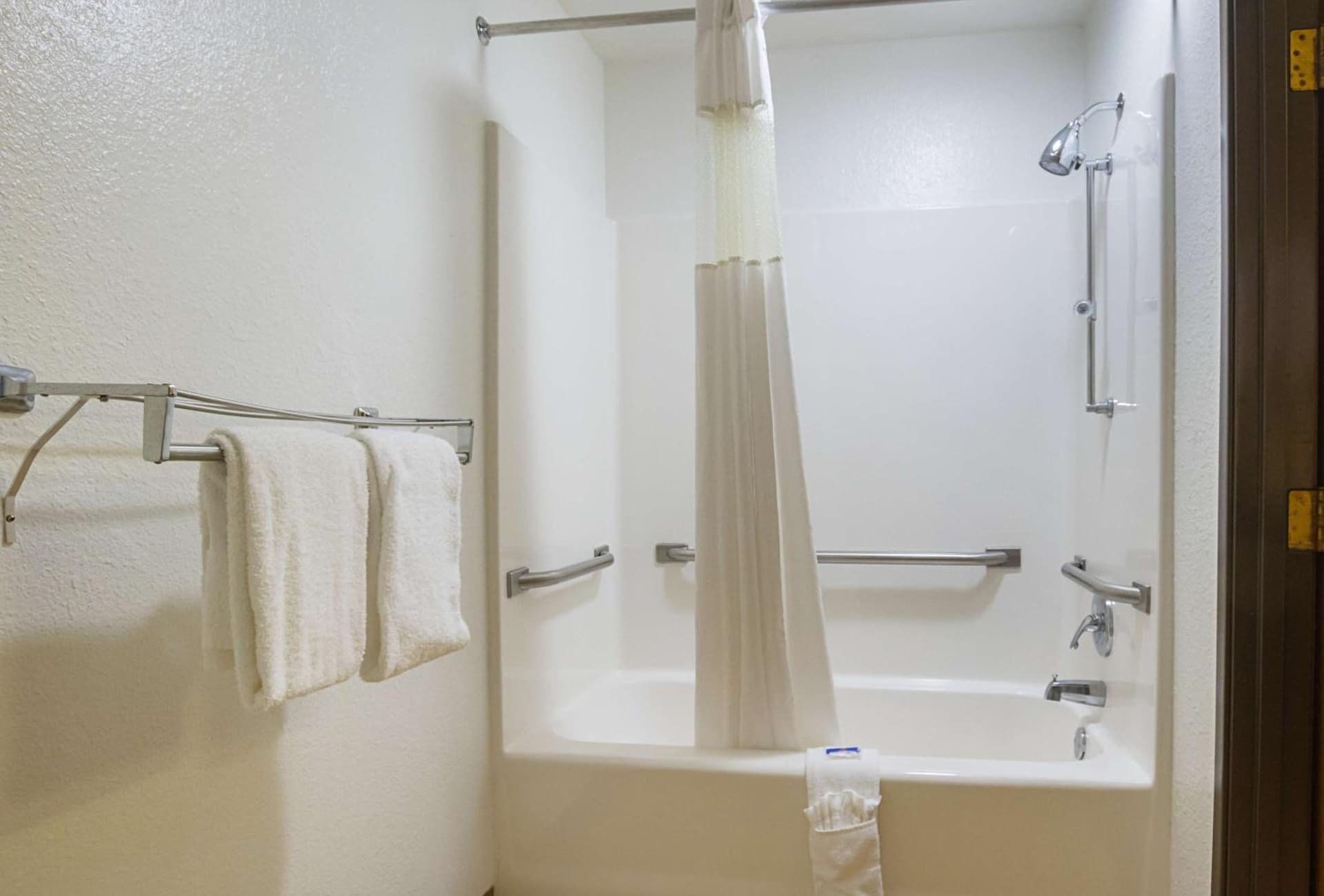 Motel 6-Waterloo, IA - Crossroads Mall - Cedar Falls gallery photo in Waterloo, IA — image 33