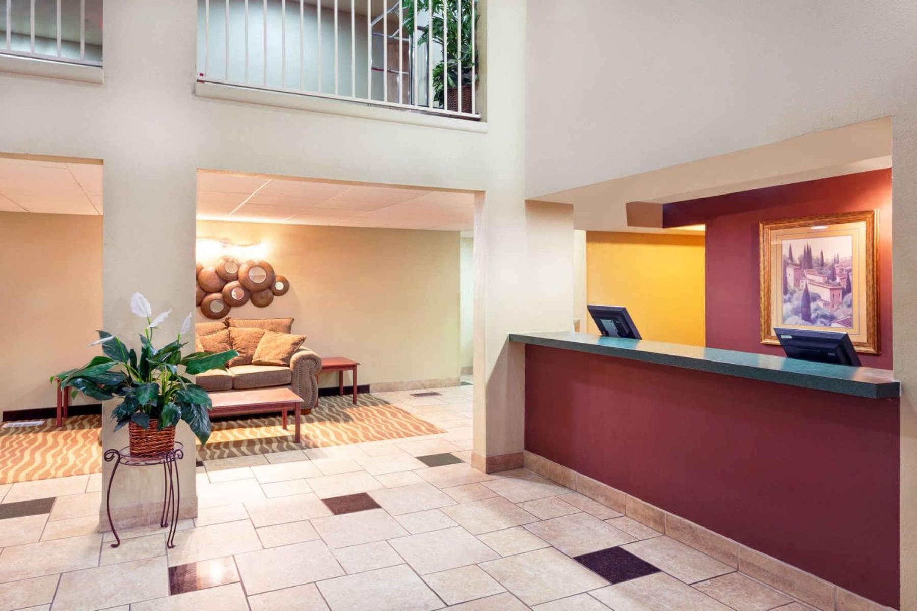 Rodeway Inn & Suites Chandler - Phoenix South I-10 gallery photo in Chandler, AZ — image 5