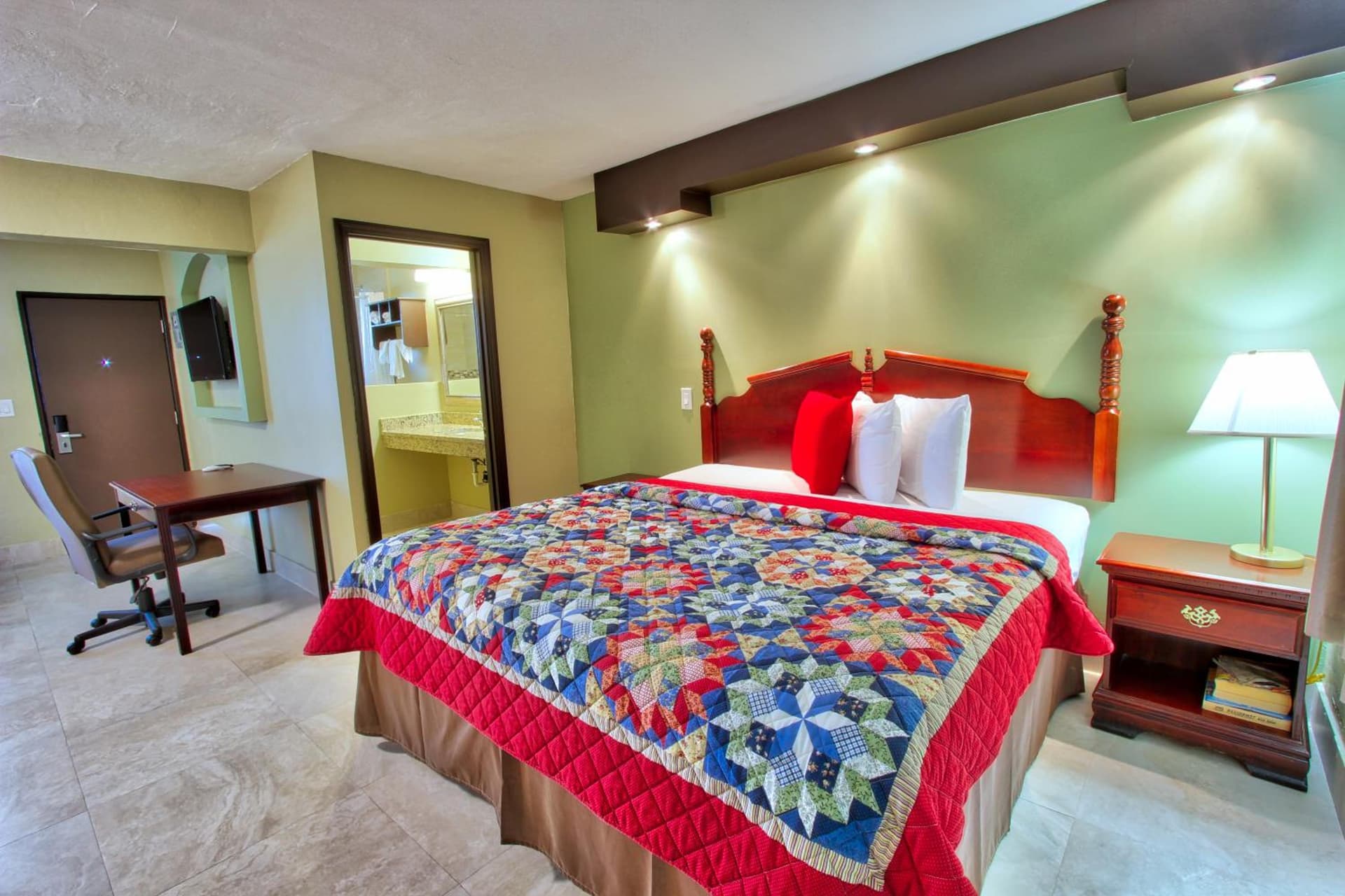 Oceans Beach Resort & Suites gallery photo in Pompano Beach, FL — image 20