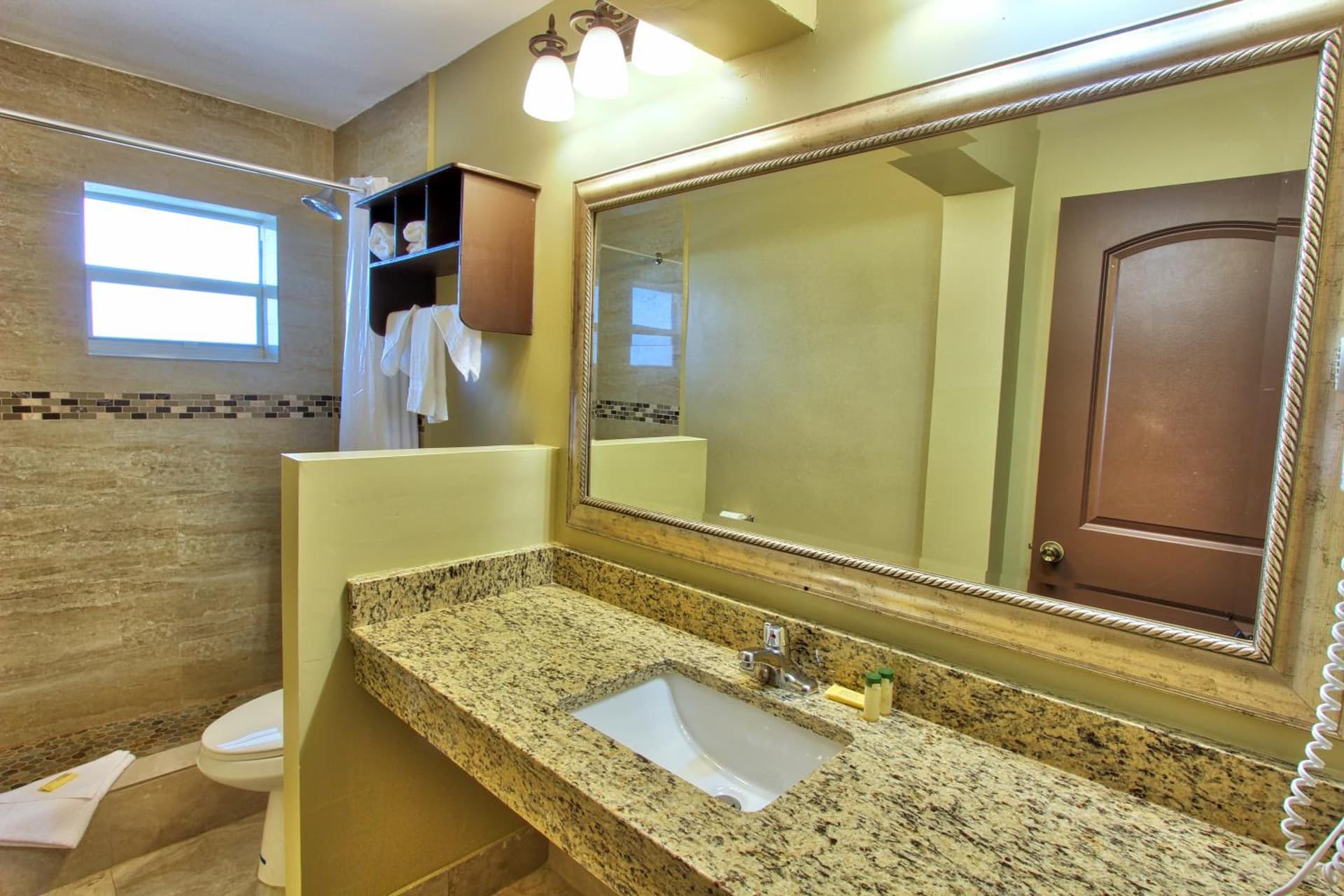 Oceans Beach Resort & Suites gallery photo in Pompano Beach, FL — image 19