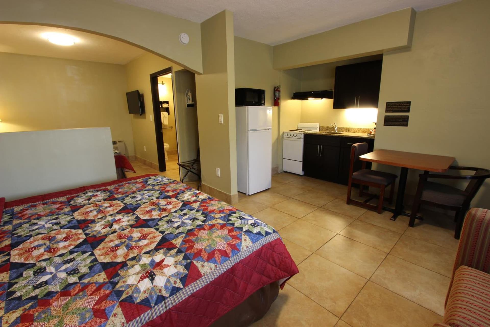 Oceans Beach Resort & Suites gallery photo in Pompano Beach, FL — image 45