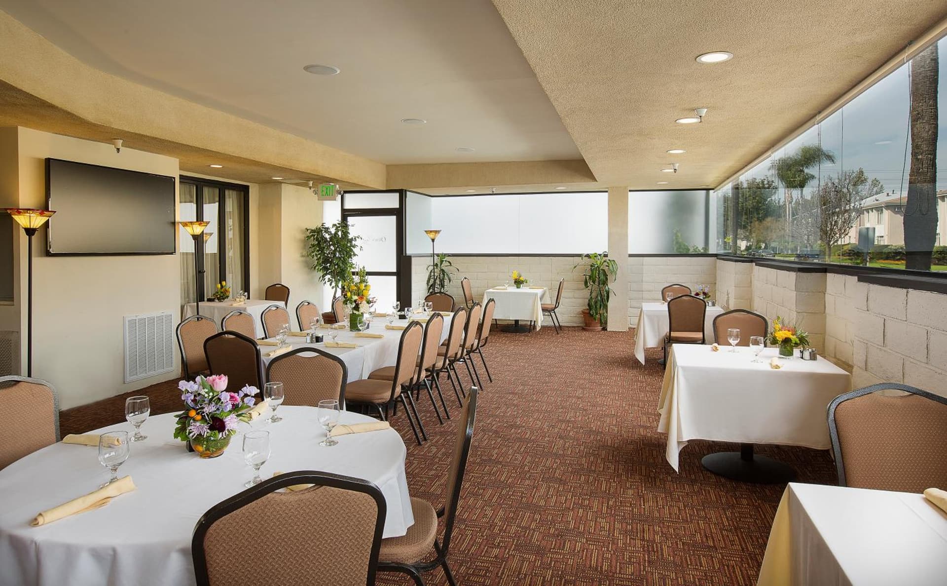 Safari Inn Burbank-Universal, a Coast Hotel gallery photo in Burbank, CA — image 31