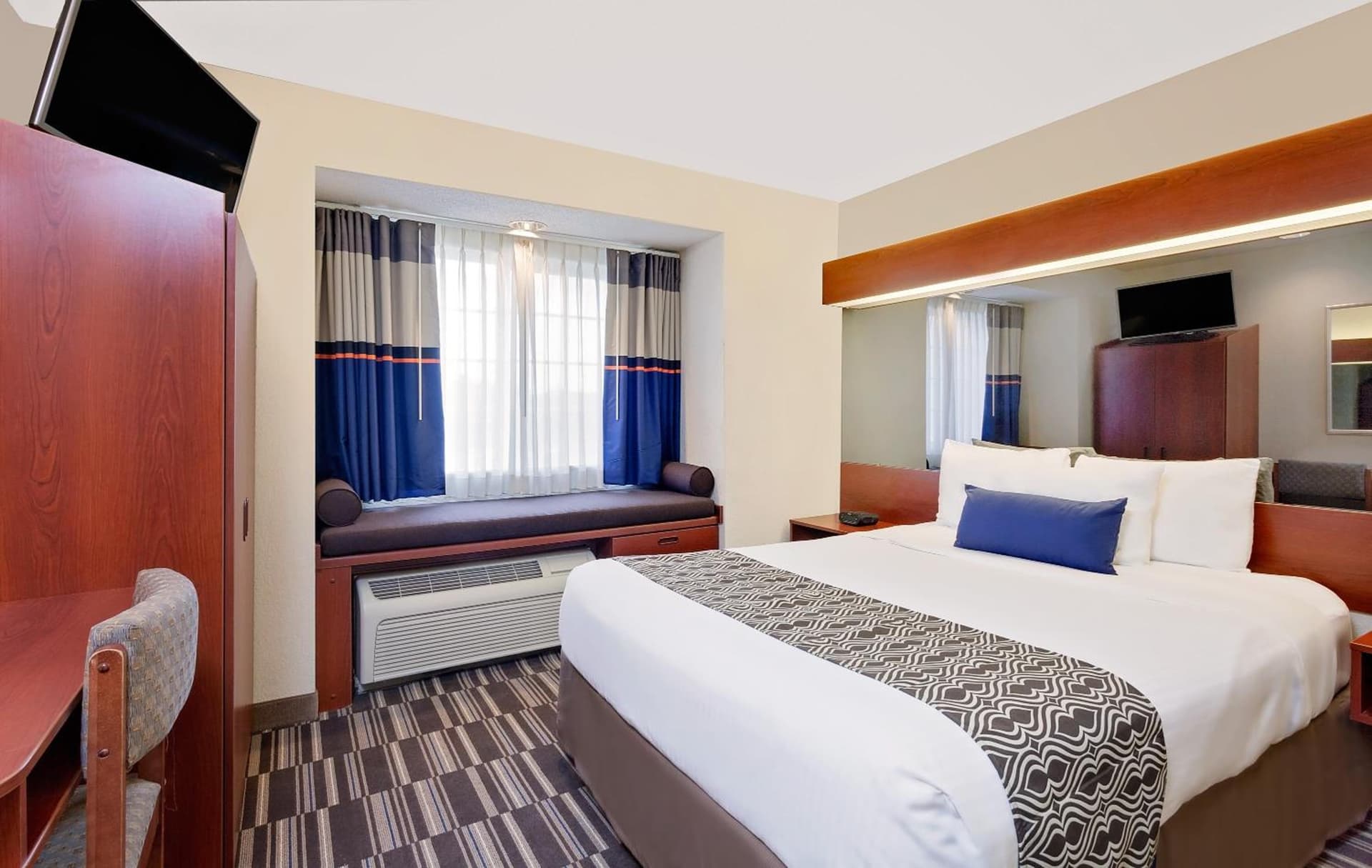 Microtel Inn & Suites by Wyndham Middletown property views in Middletown, NY — gallery photo 3