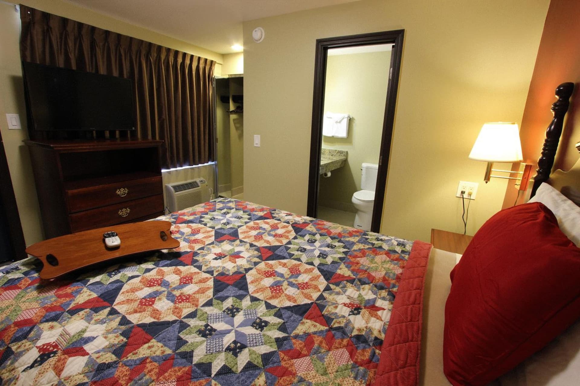 Oceans Beach Resort & Suites gallery photo in Pompano Beach, FL — image 79