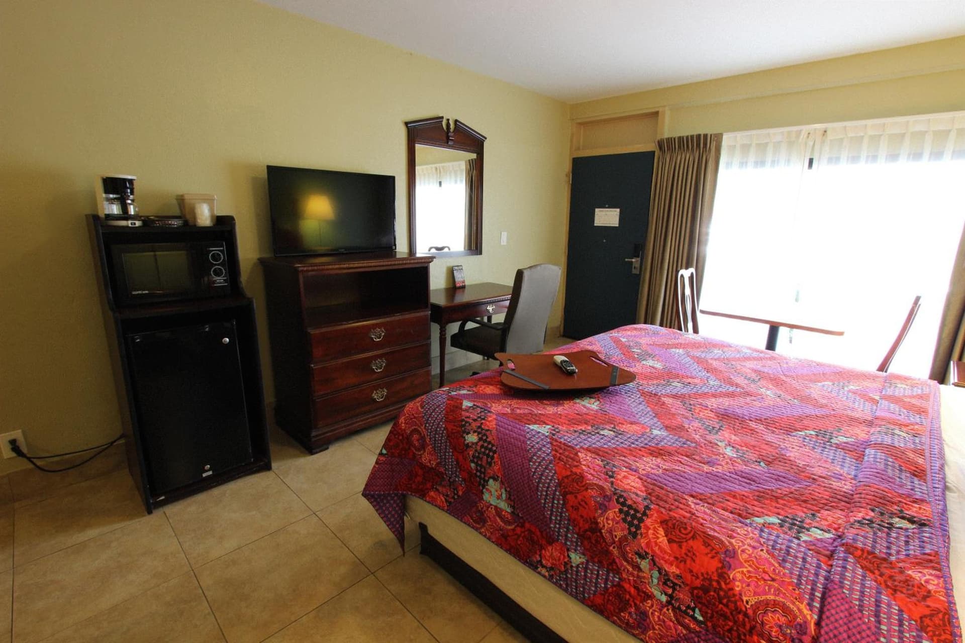 Oceans Beach Resort & Suites gallery photo in Pompano Beach, FL — image 12