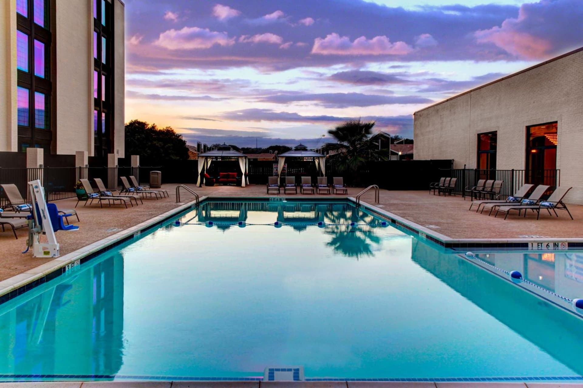 Doubletree by Hilton Arlington DFW South gallery photo in Arlington, TX — image 10